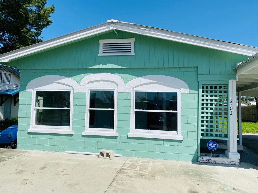 MOTIVATED SELLER BRING ALL OFFERS!  Location... Location... Location... Must see in person.