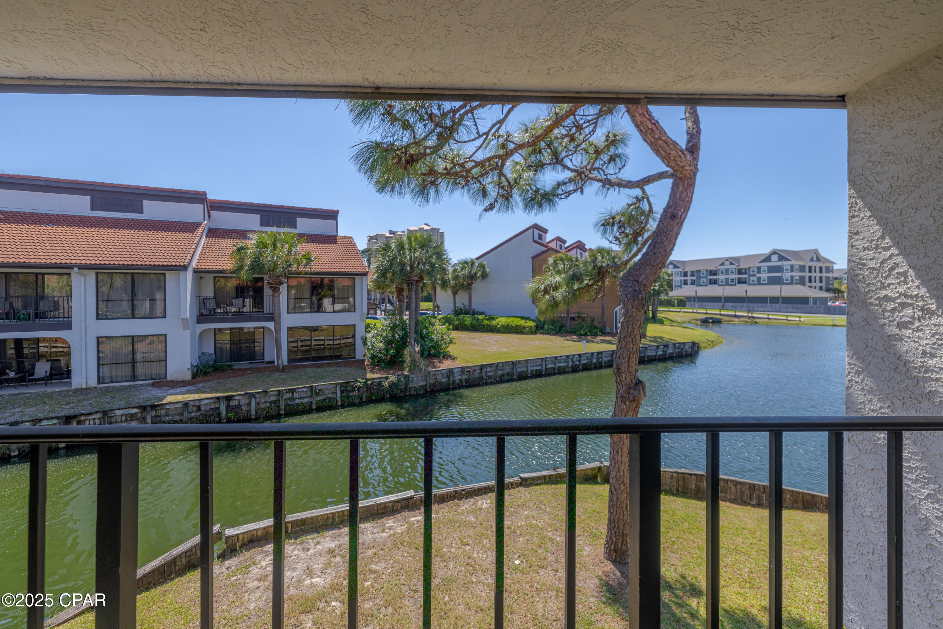 Edgewater Golf Villas V-C - Residential