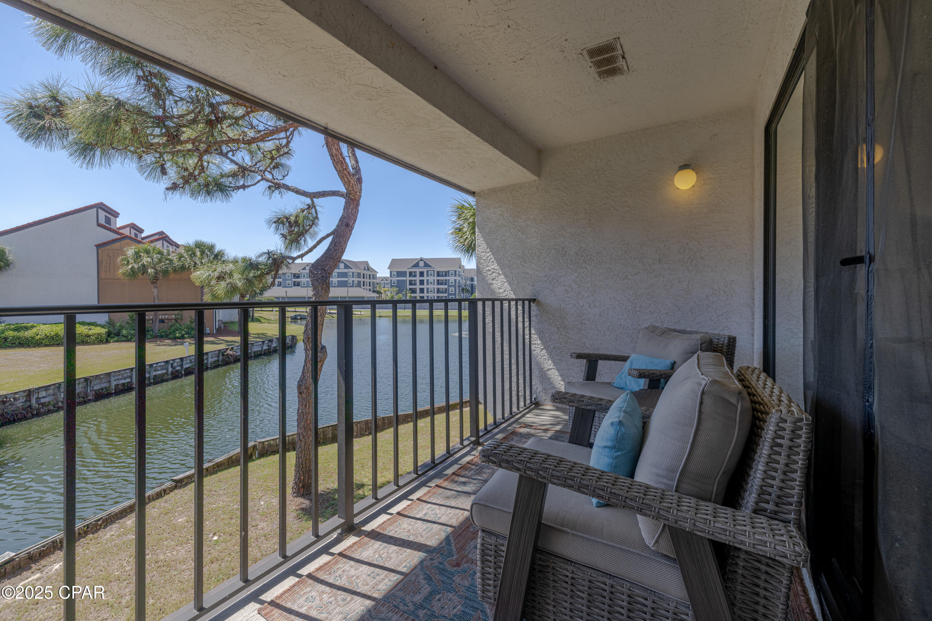 Edgewater Golf Villas V-C - Residential