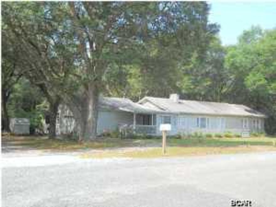 House contains dangerous levels of mold, enter at own risk no keys