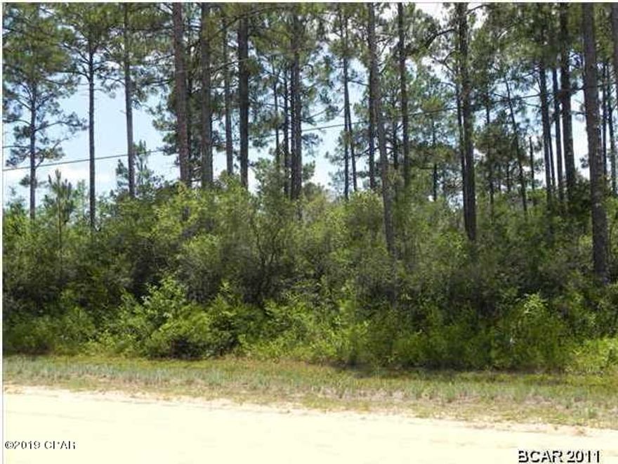 Over two wooded acres 10 minutes North of Panama City. 

Measurements approximate.