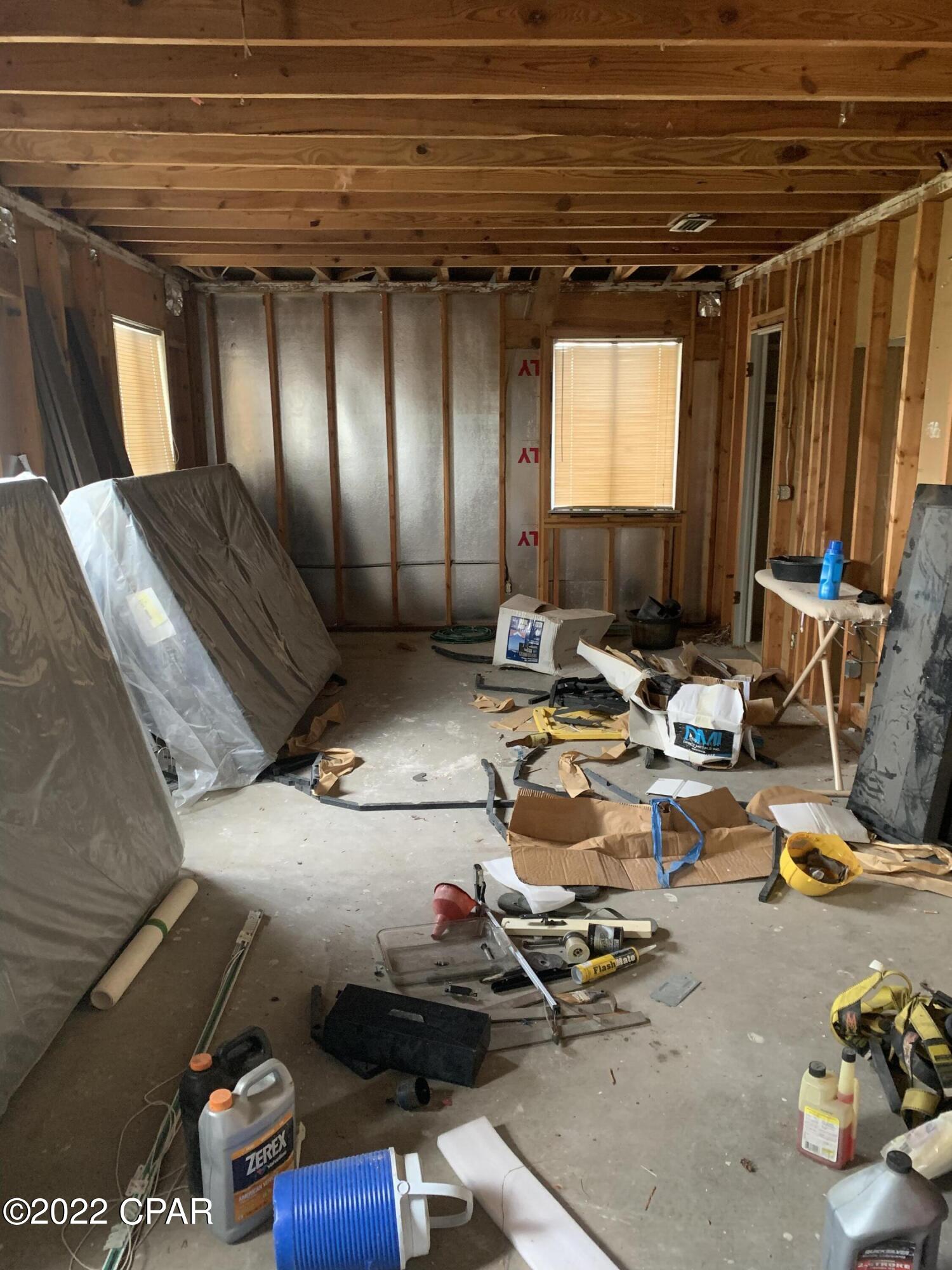 College Point Est U-1 - Residential