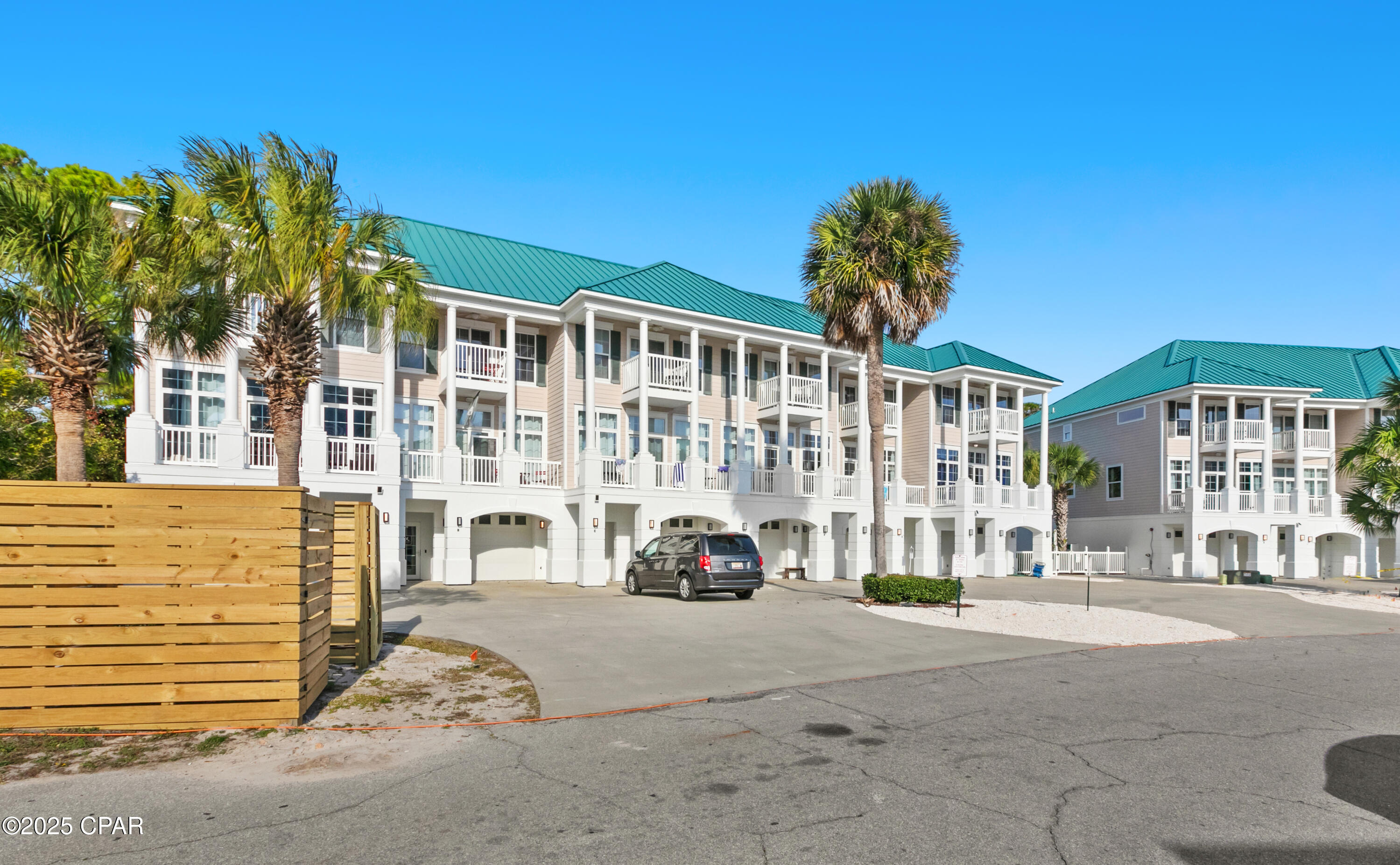 Long Beach 3rd - Residential