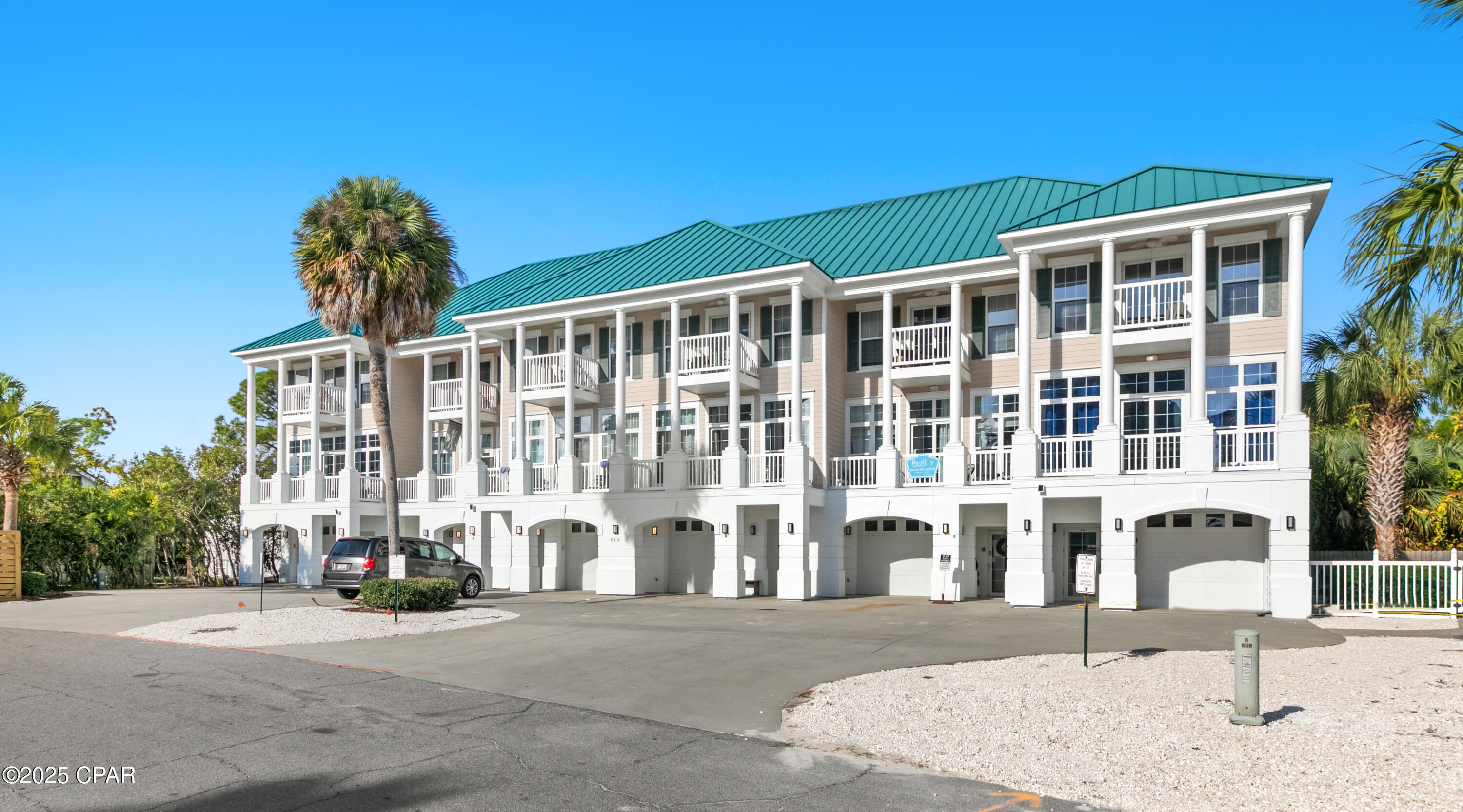 Long Beach 3rd - Residential