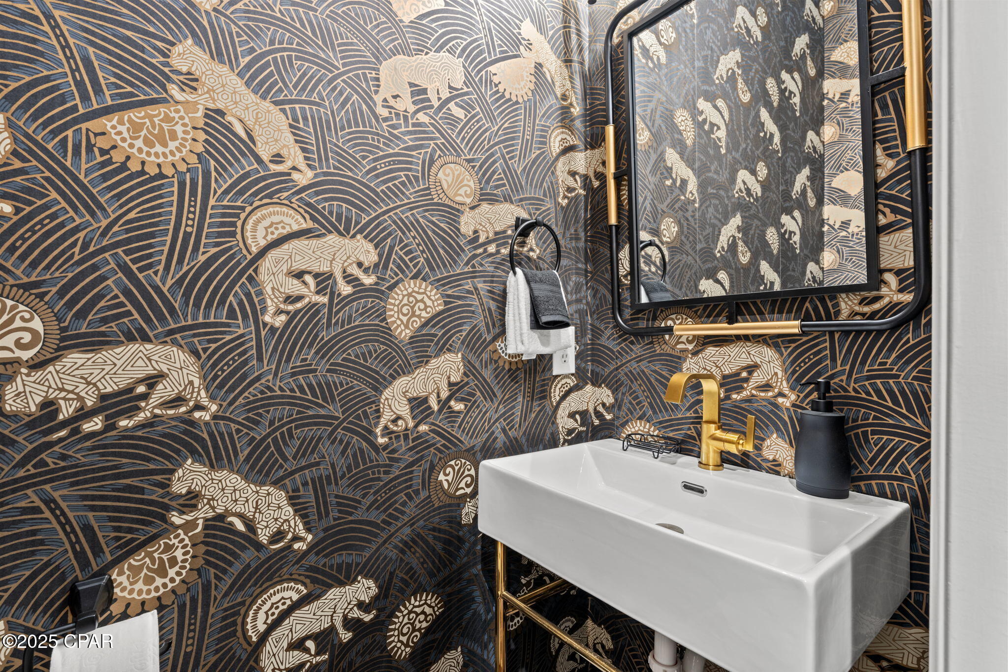 Long Beach 3rd - Residential