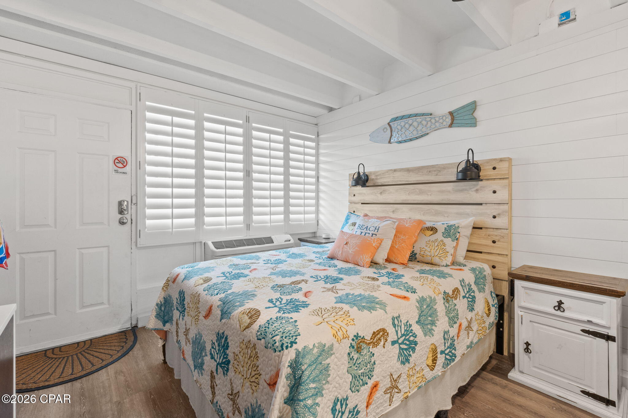 Fontainebleau Terrace - Residential