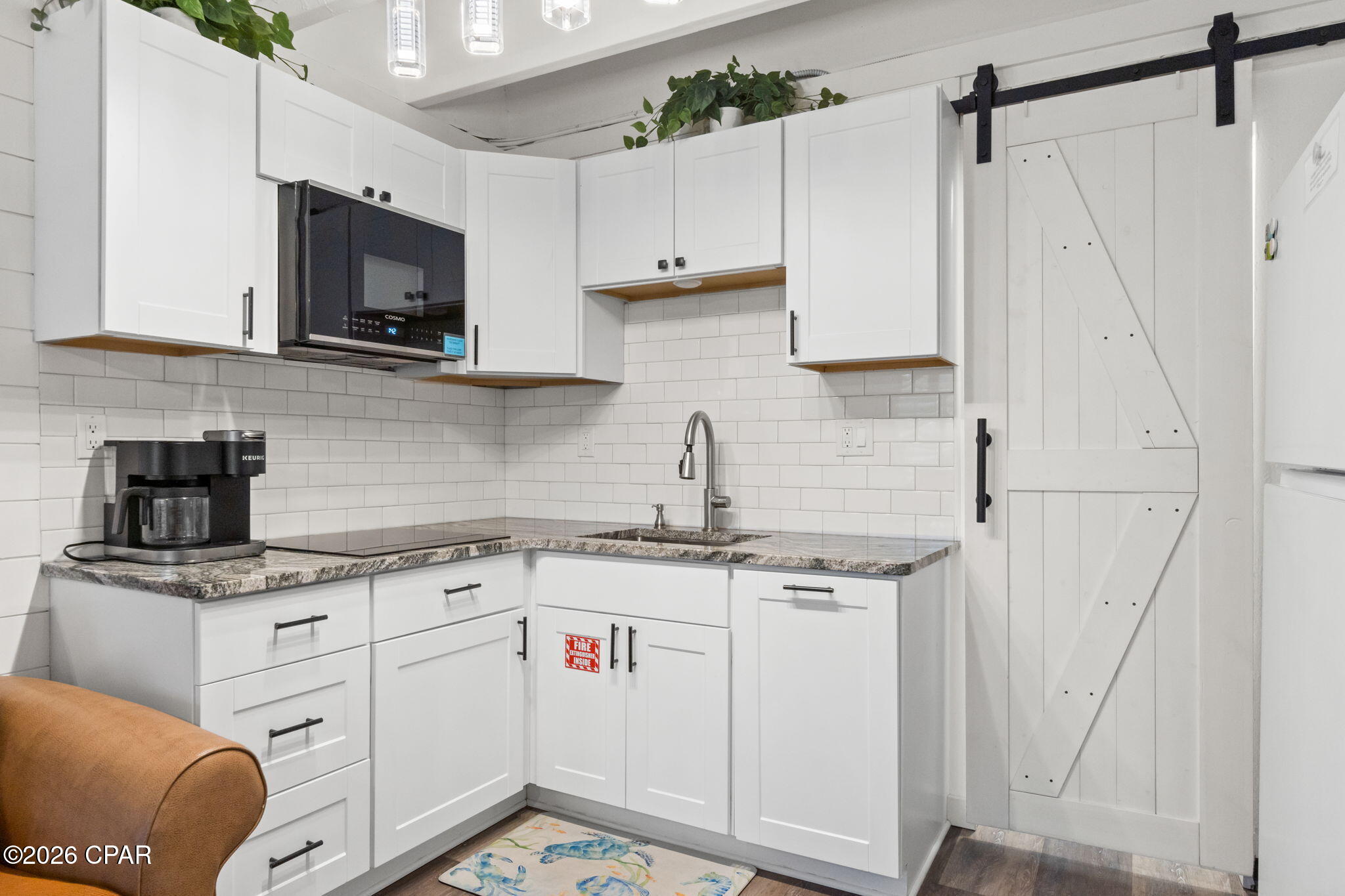 Fontainebleau Terrace - Residential