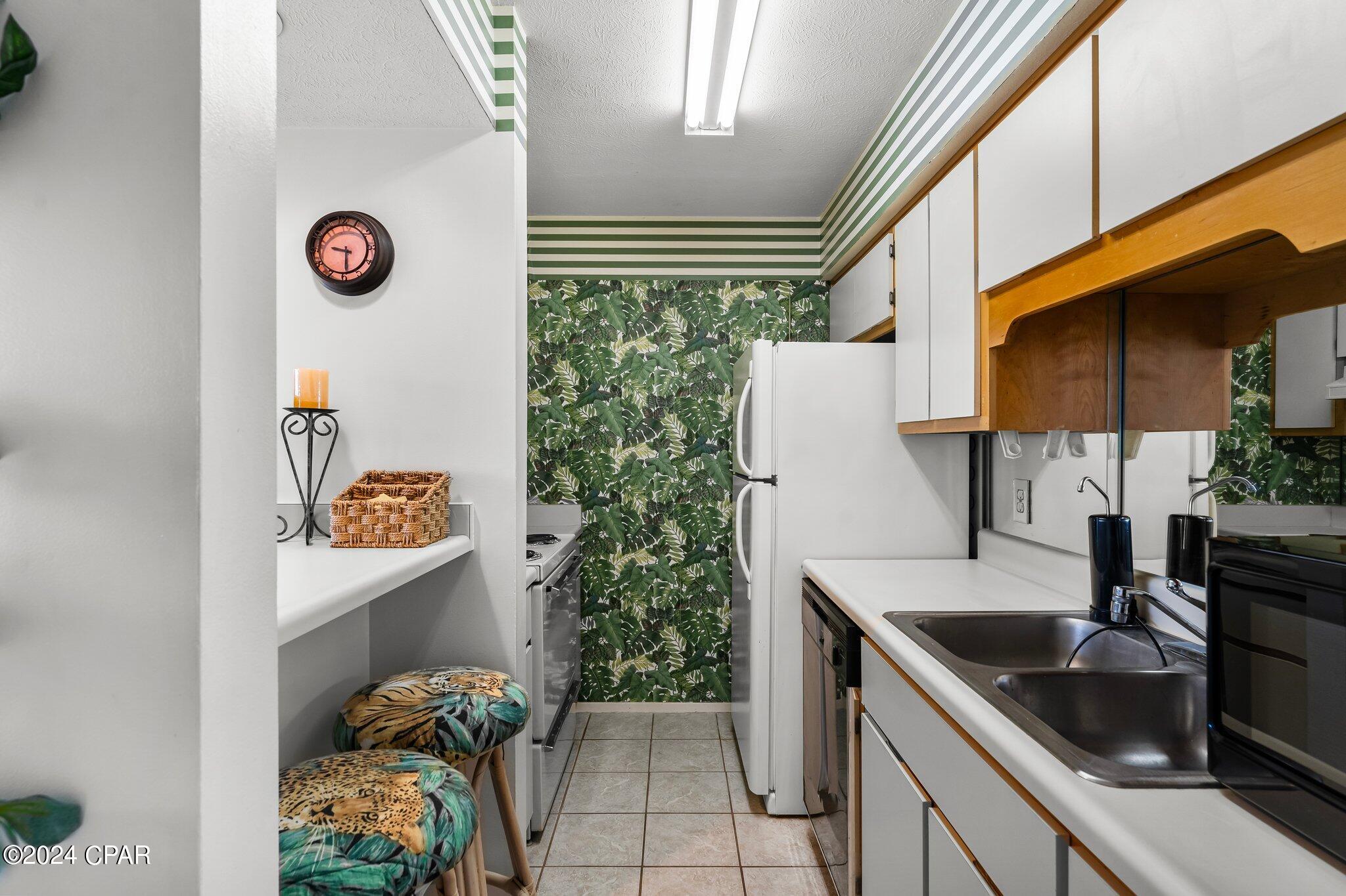 Endless Summer II - Residential