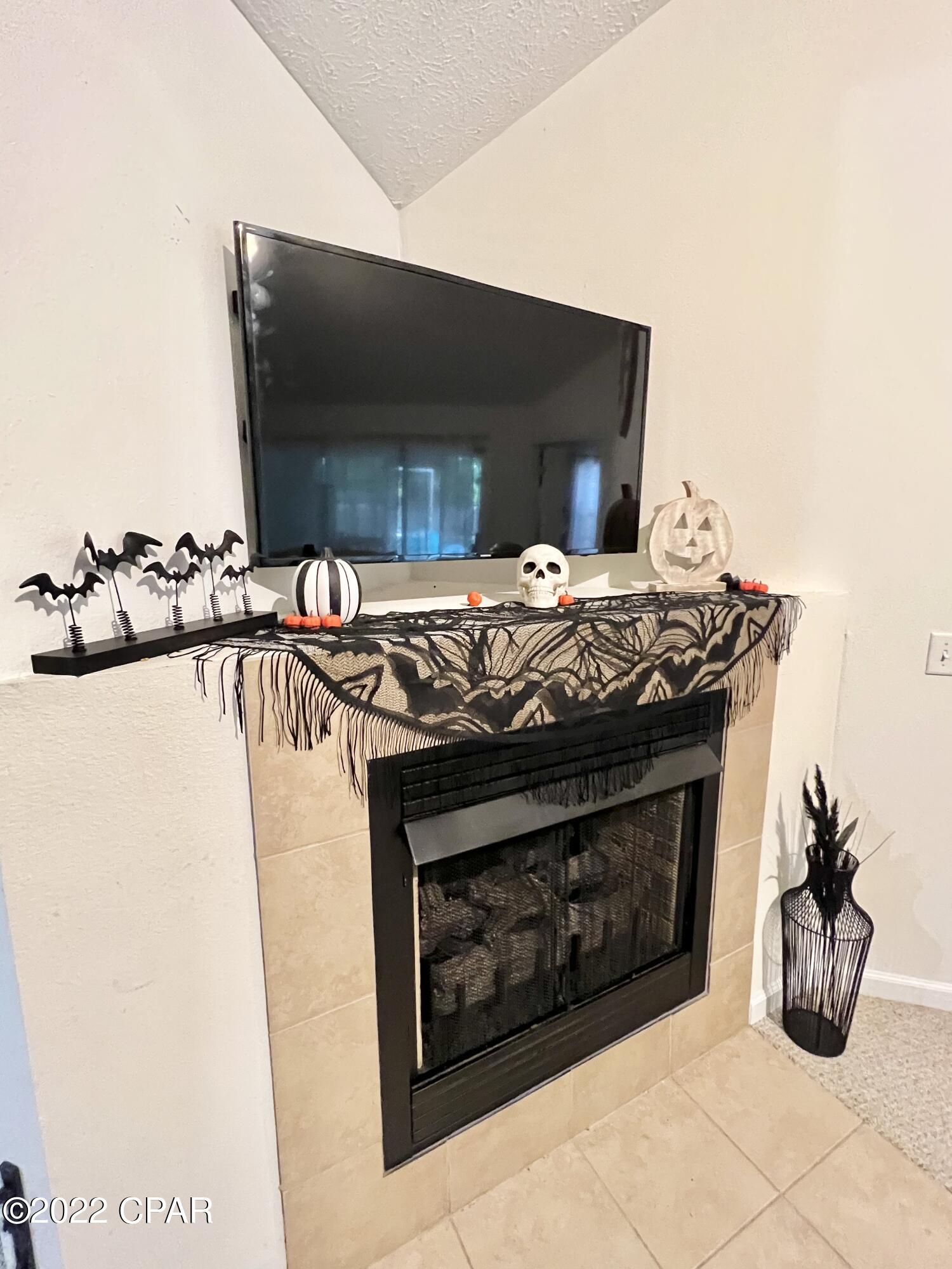 Summer Lace - Residential