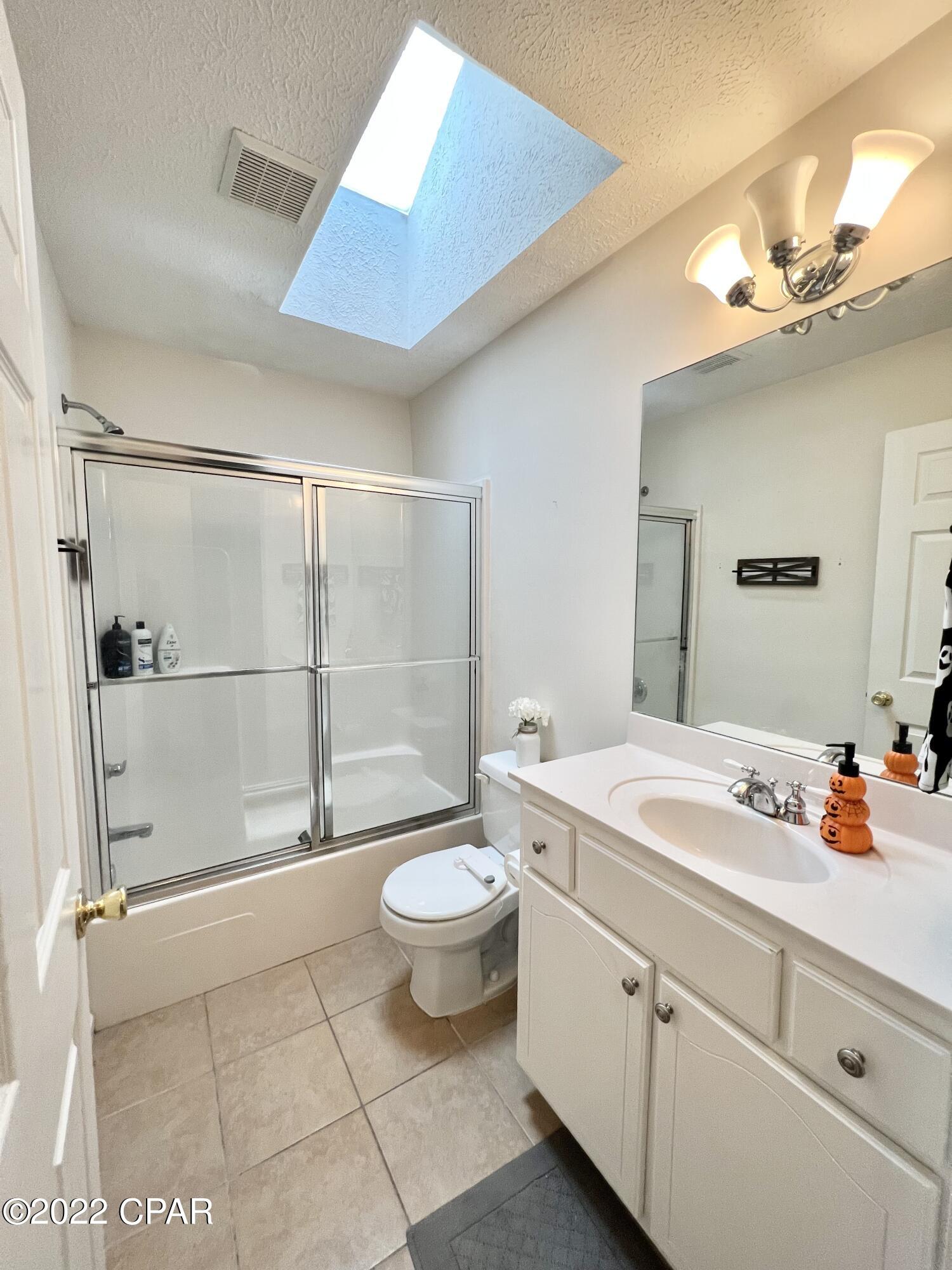 Summer Lace - Residential