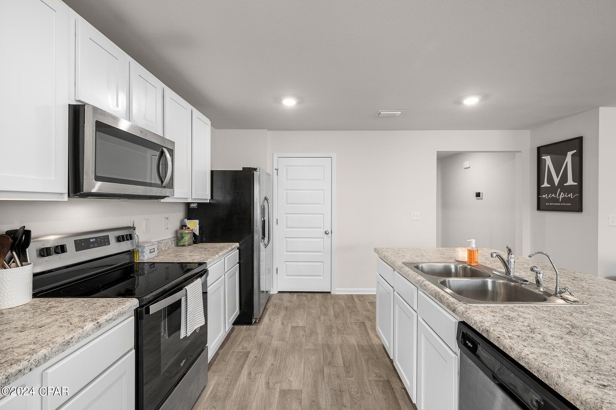 [No Recorded Subdiv] - Residential Lease