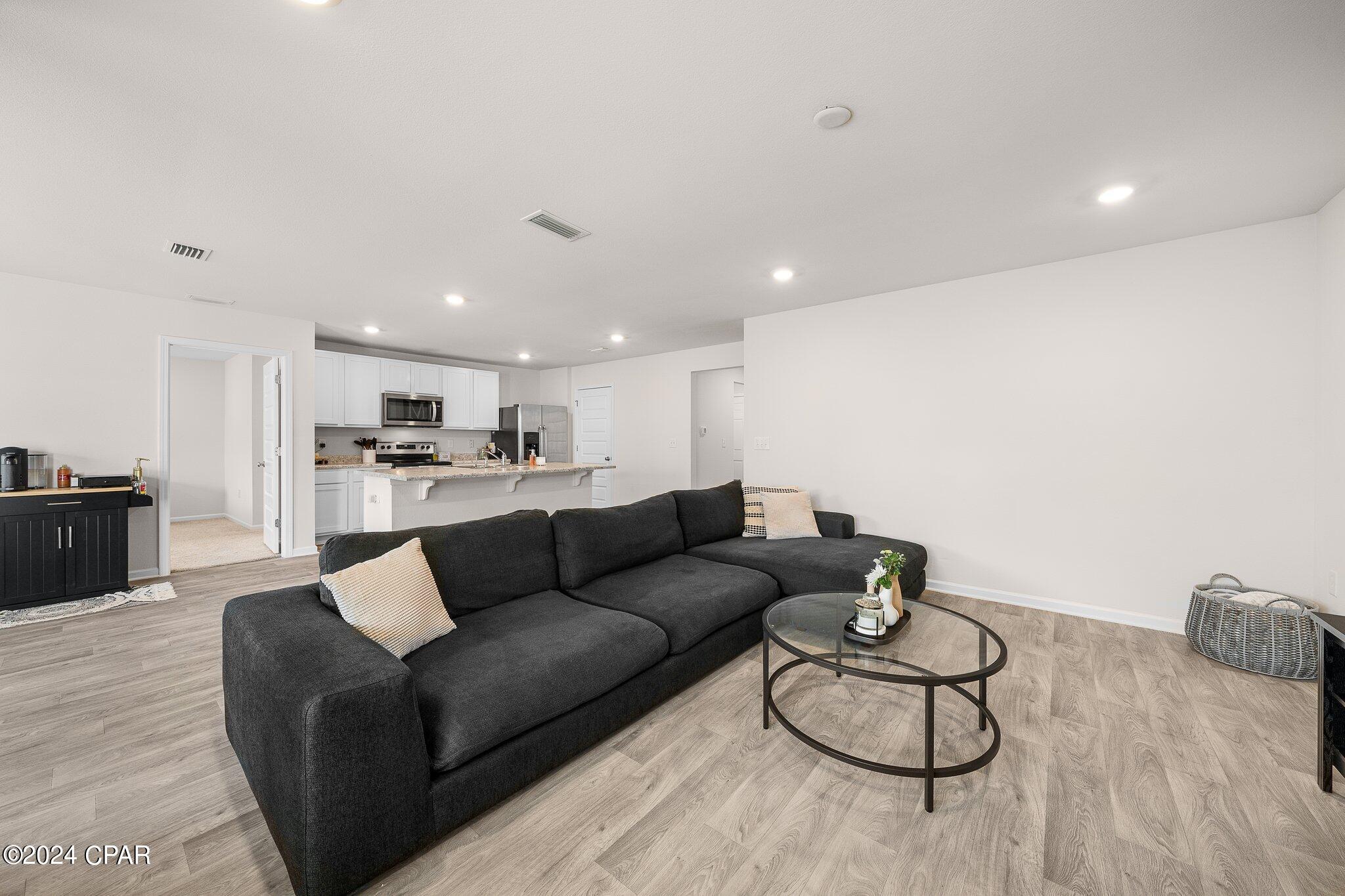 [No Recorded Subdiv] - Residential Lease