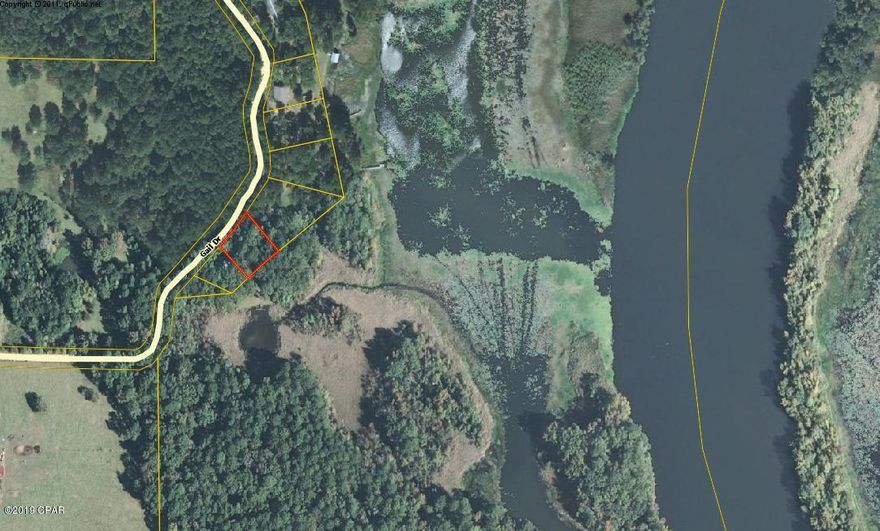 Lots 2 & 3 in Mercer 1st addition of Lake Seminole.  Perfect place for a cabin or lodge and then all you need is a boat.  There is a slough to get you out to the main part of lake Seminole.  The Army Corps of Engineers are in charge of waterfront, what you can and can't do as far as a boathouse/dock.