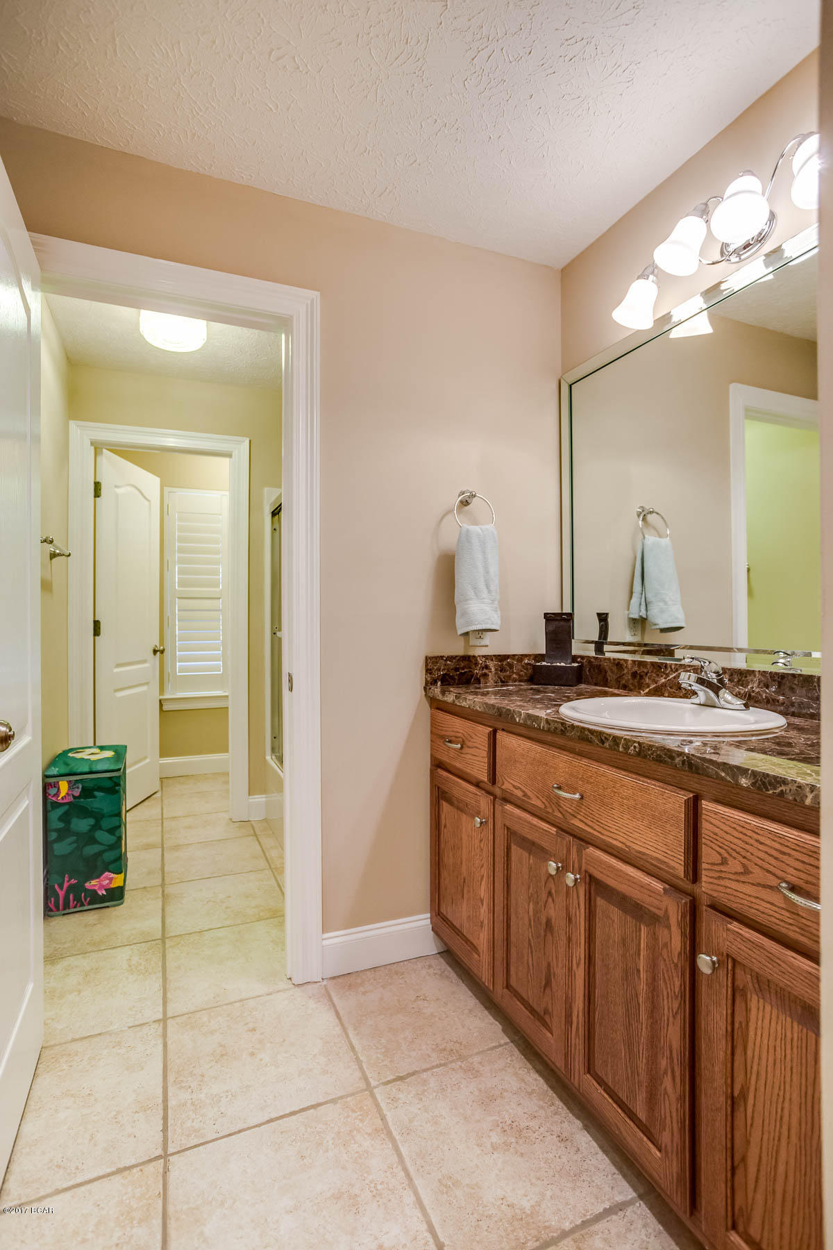 Kirkland Manor - Residential