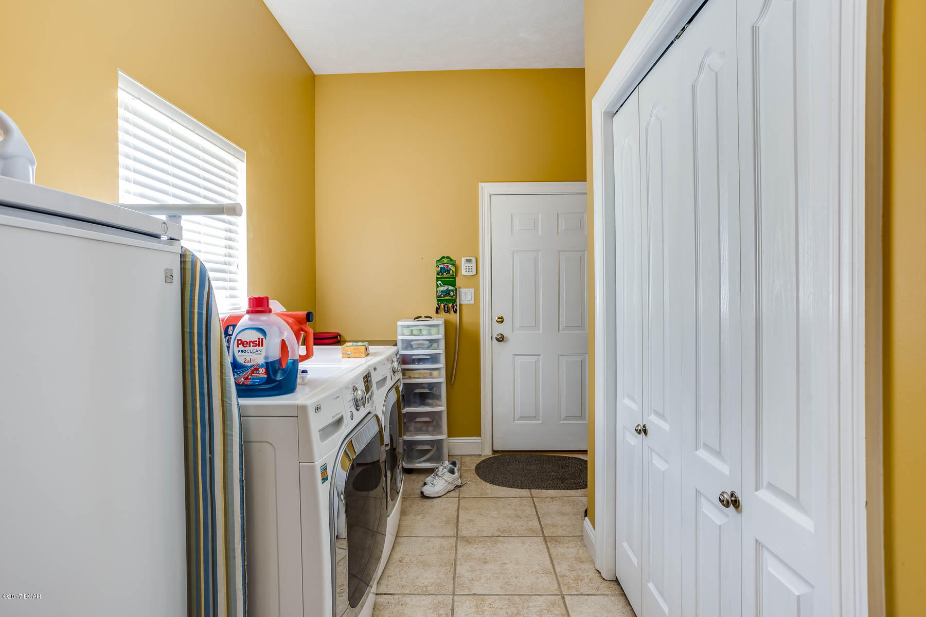 Kirkland Manor - Residential