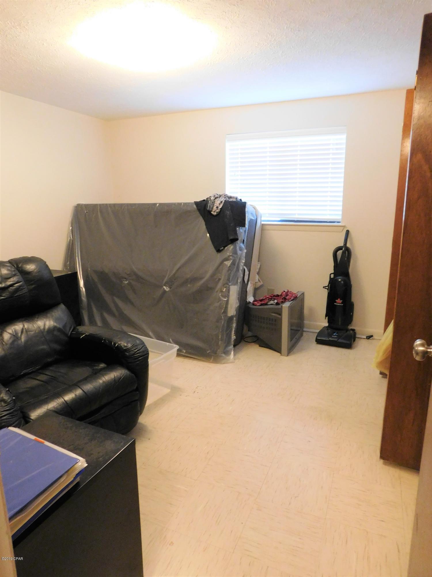 Belaire Estates U-4 - Residential