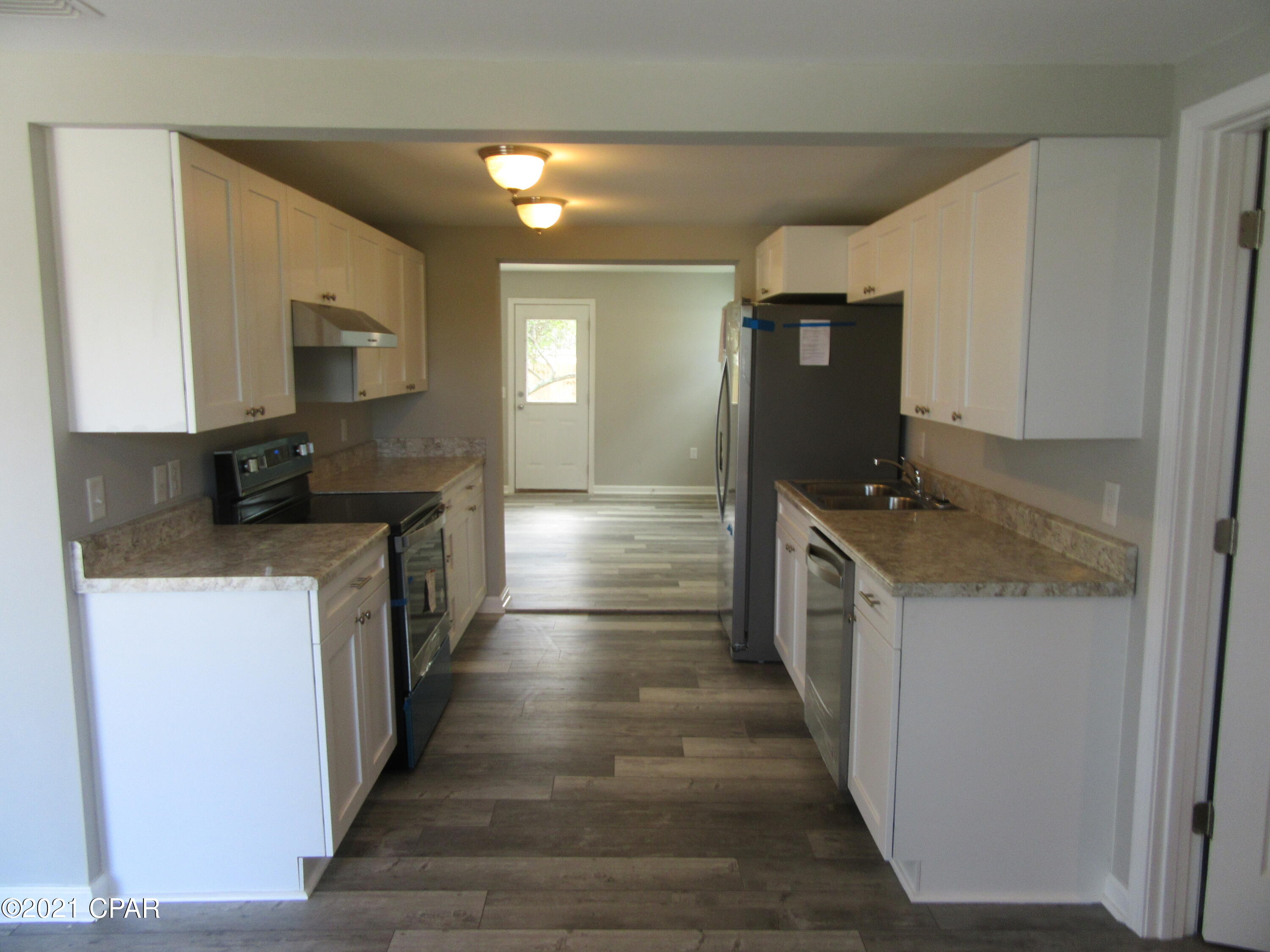 [No Recorded Subdiv] - Residential Lease