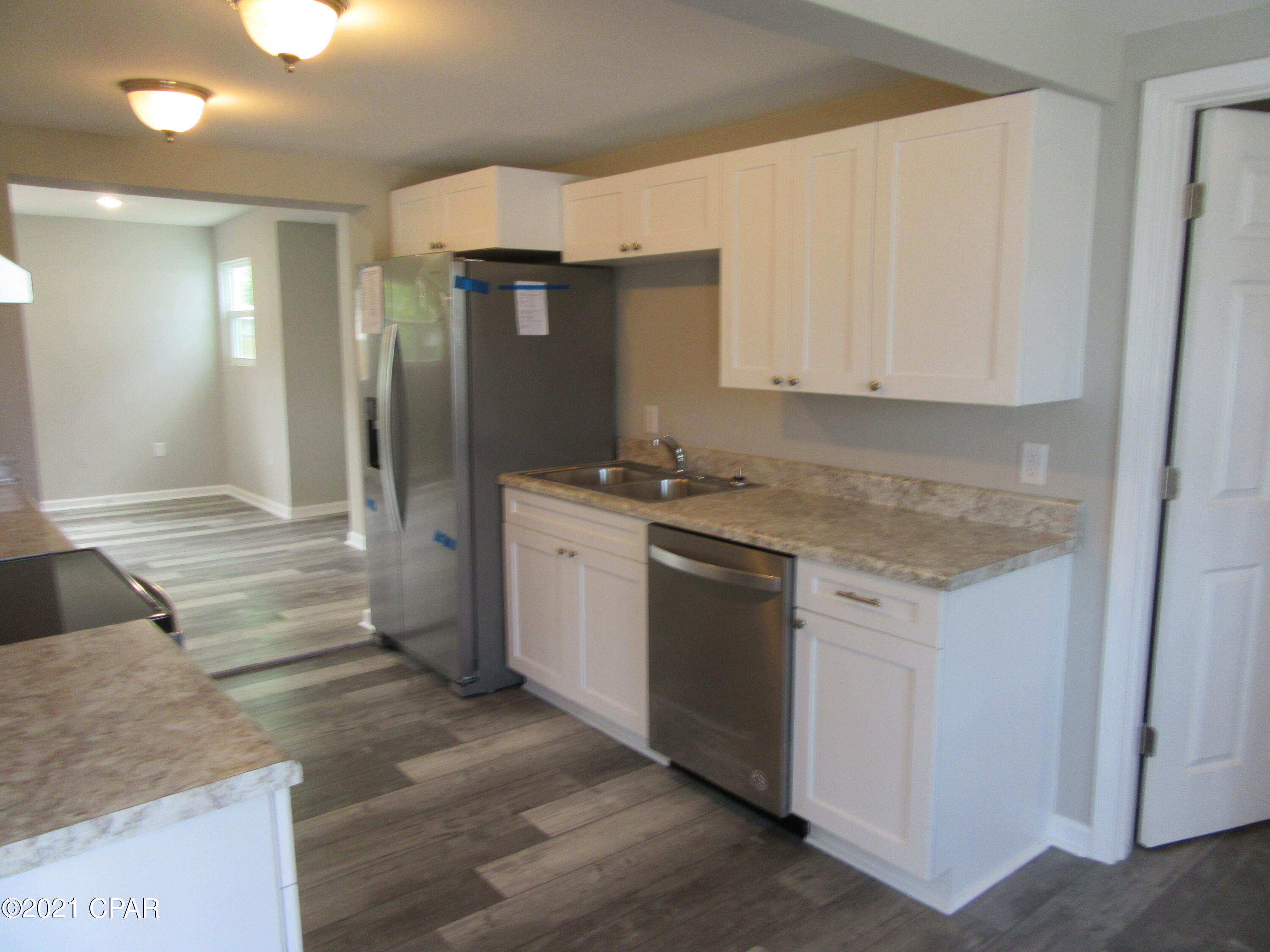 [No Recorded Subdiv] - Residential Lease