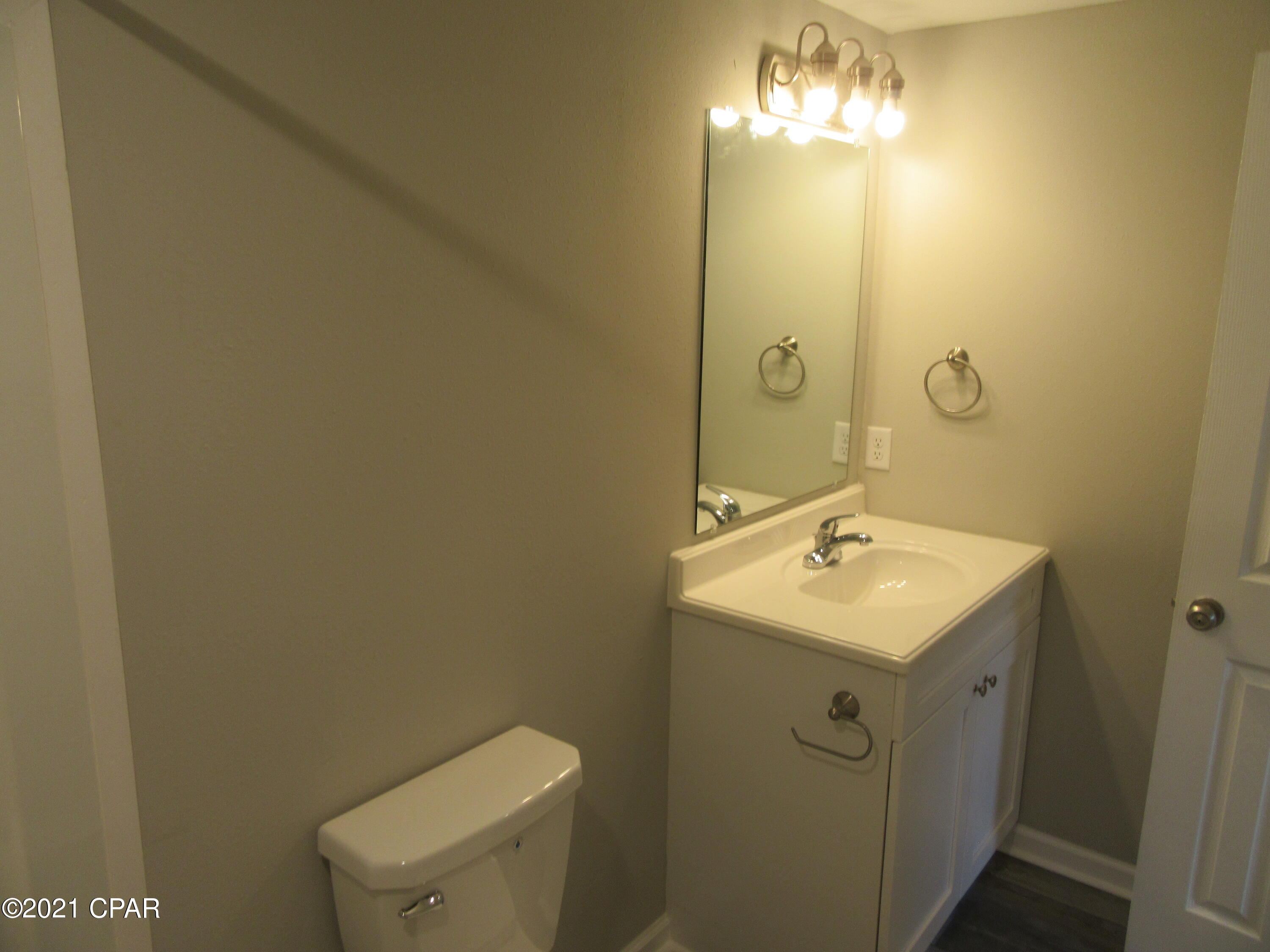 [No Recorded Subdiv] - Residential Lease