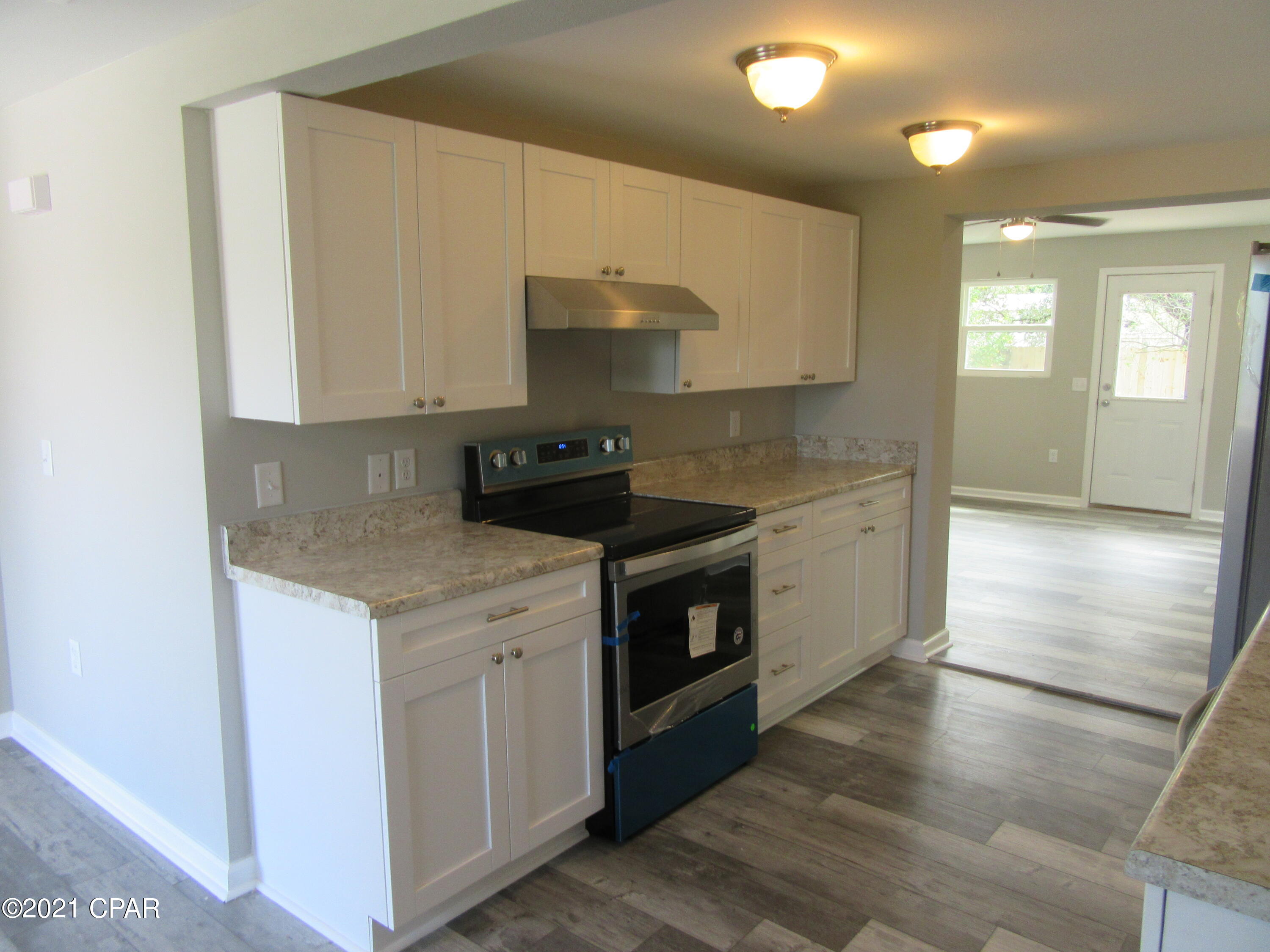 [No Recorded Subdiv] - Residential Lease