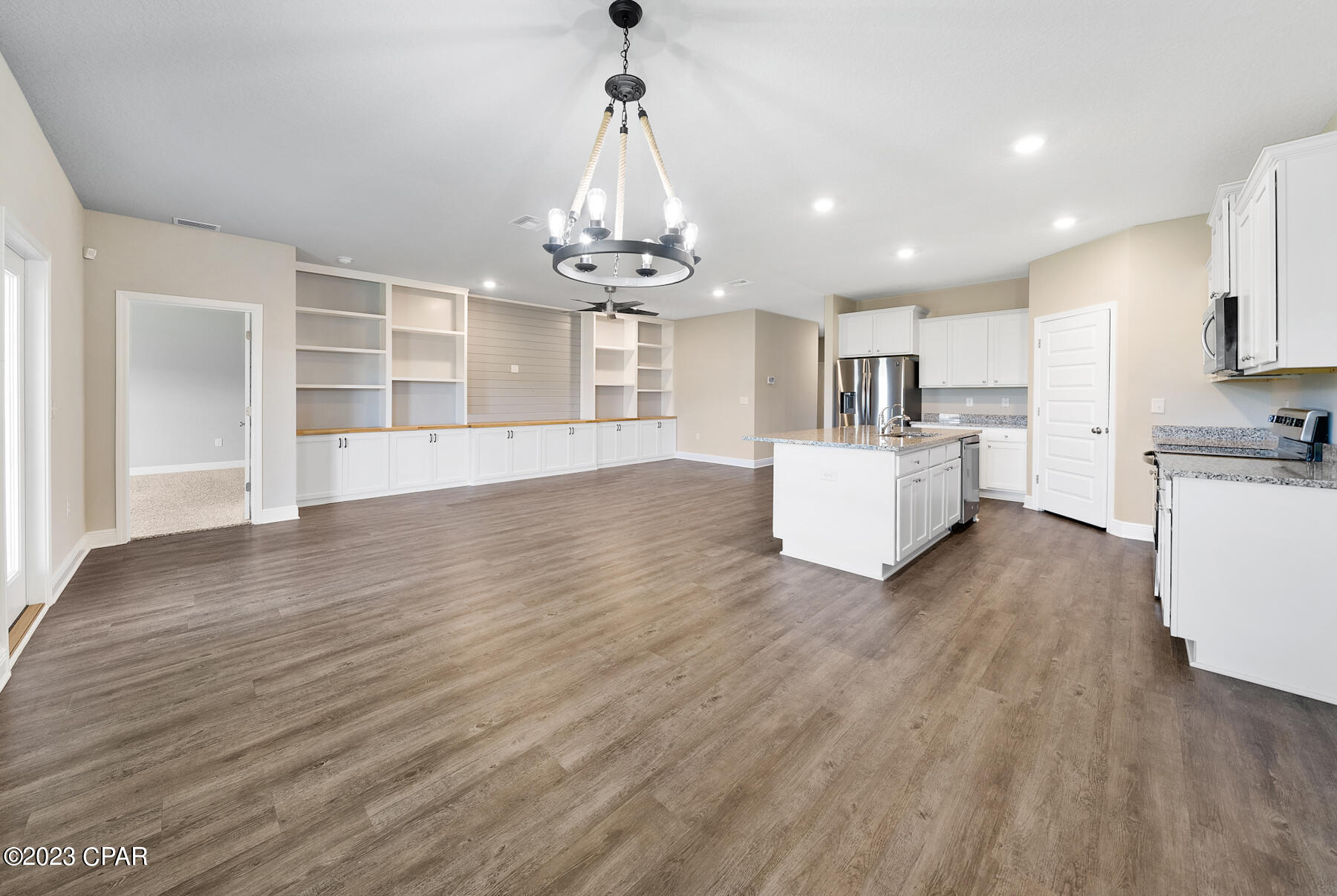 Emerald Cove Villas - Residential Lease