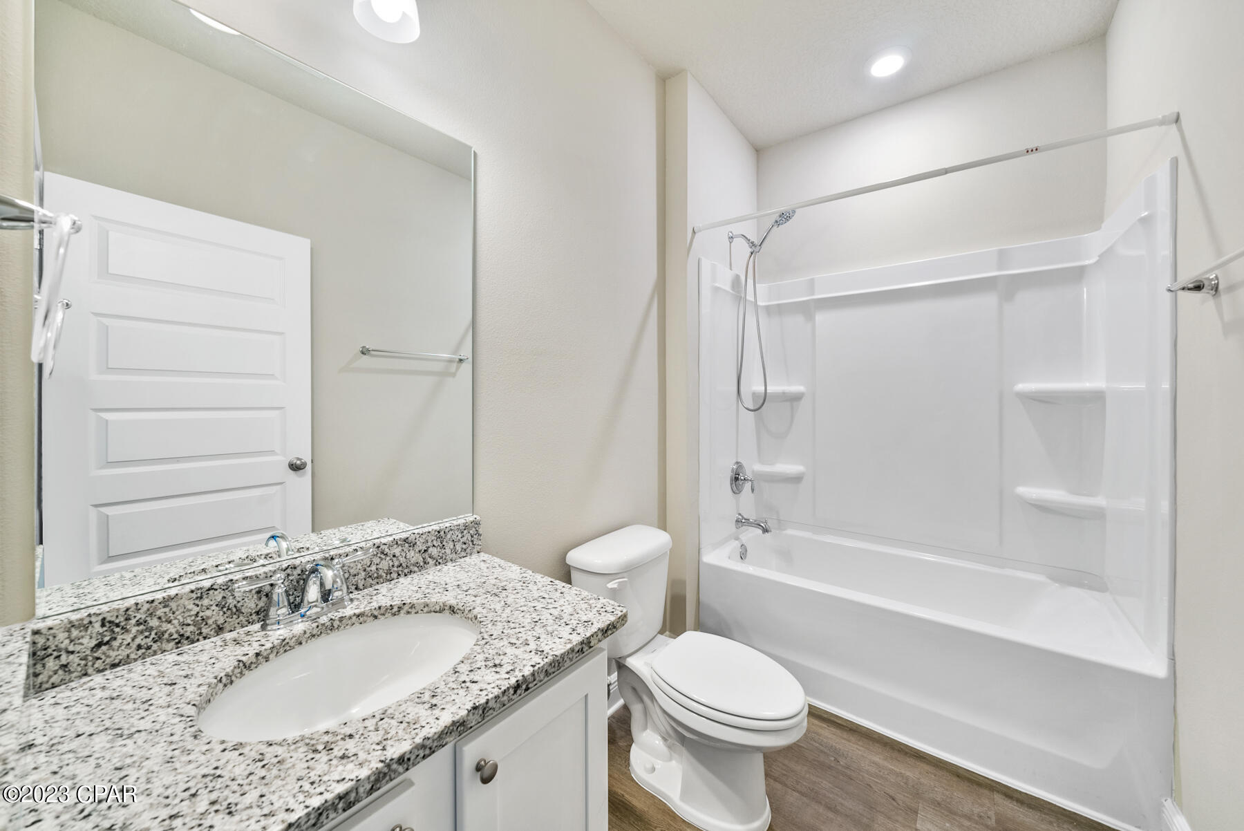 Emerald Cove Villas - Residential Lease