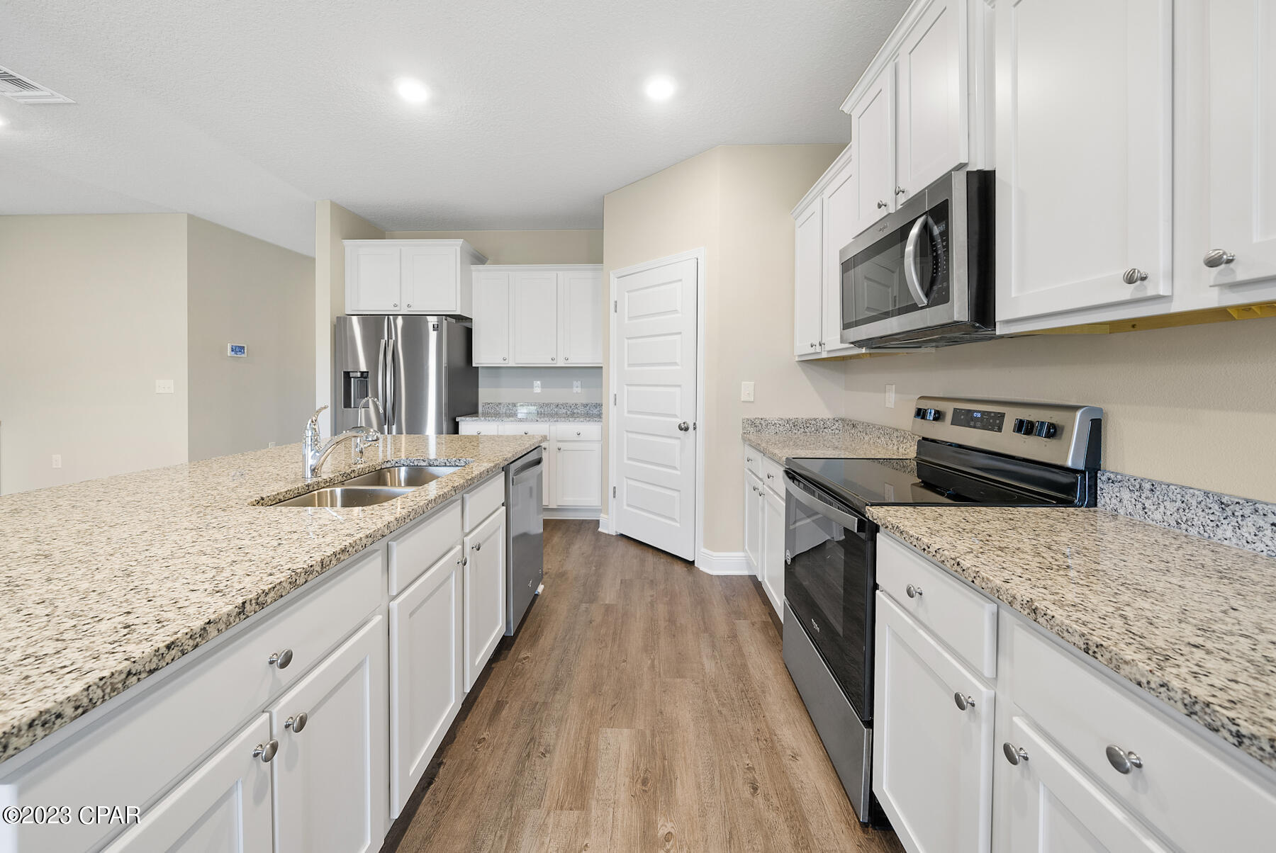 Emerald Cove Villas - Residential Lease