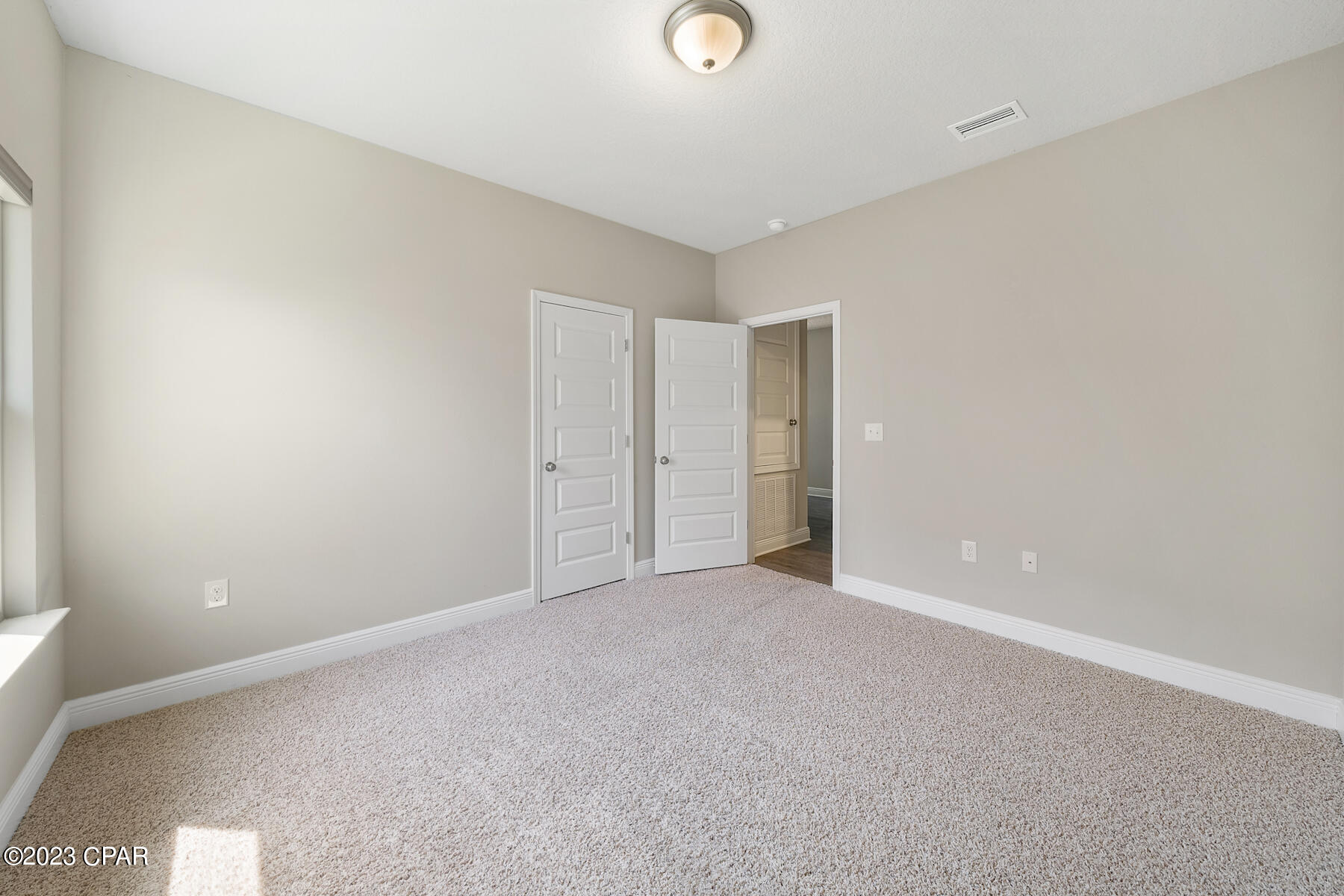 Emerald Cove Villas - Residential Lease