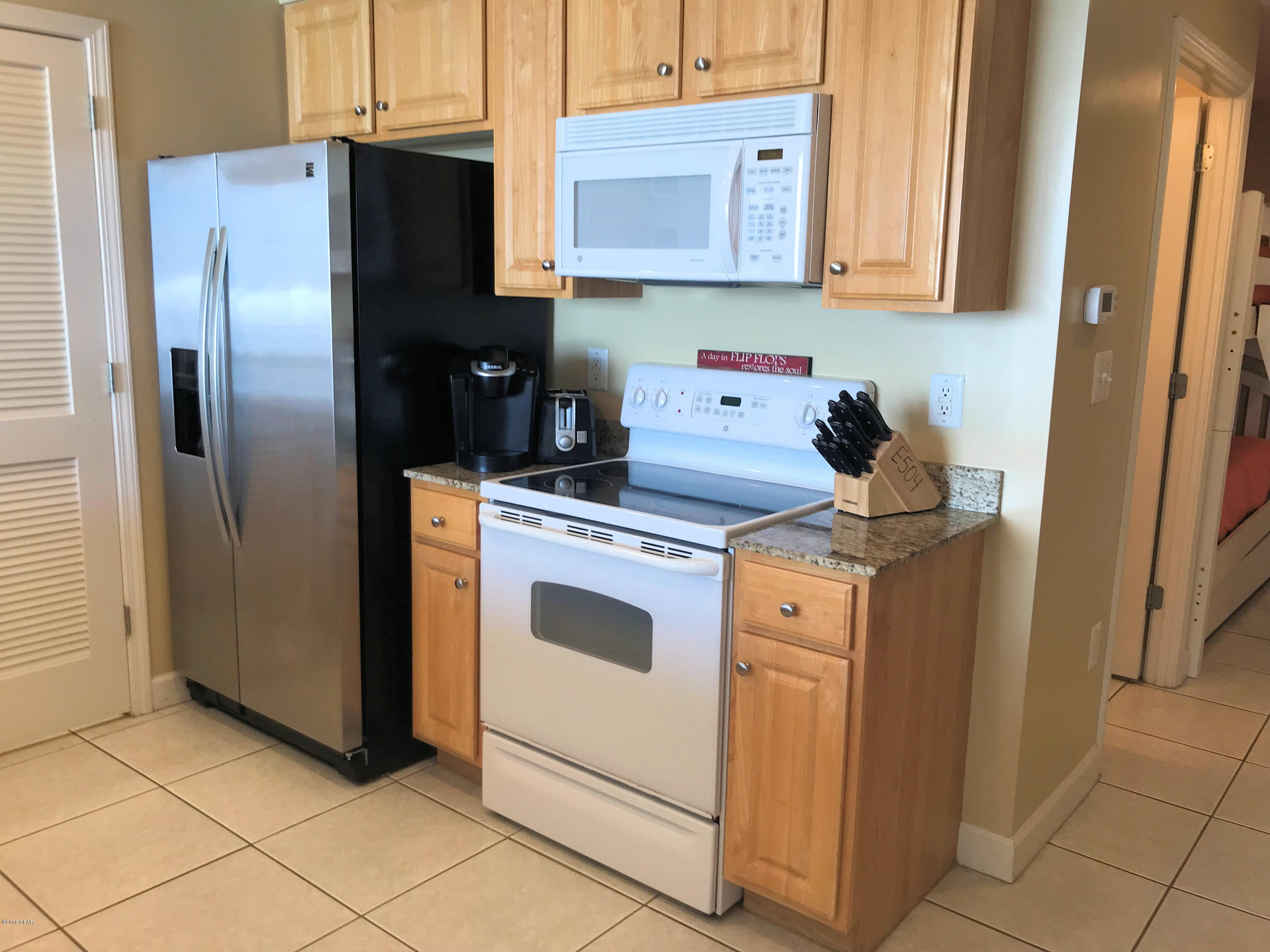 Splash Condo - Residential