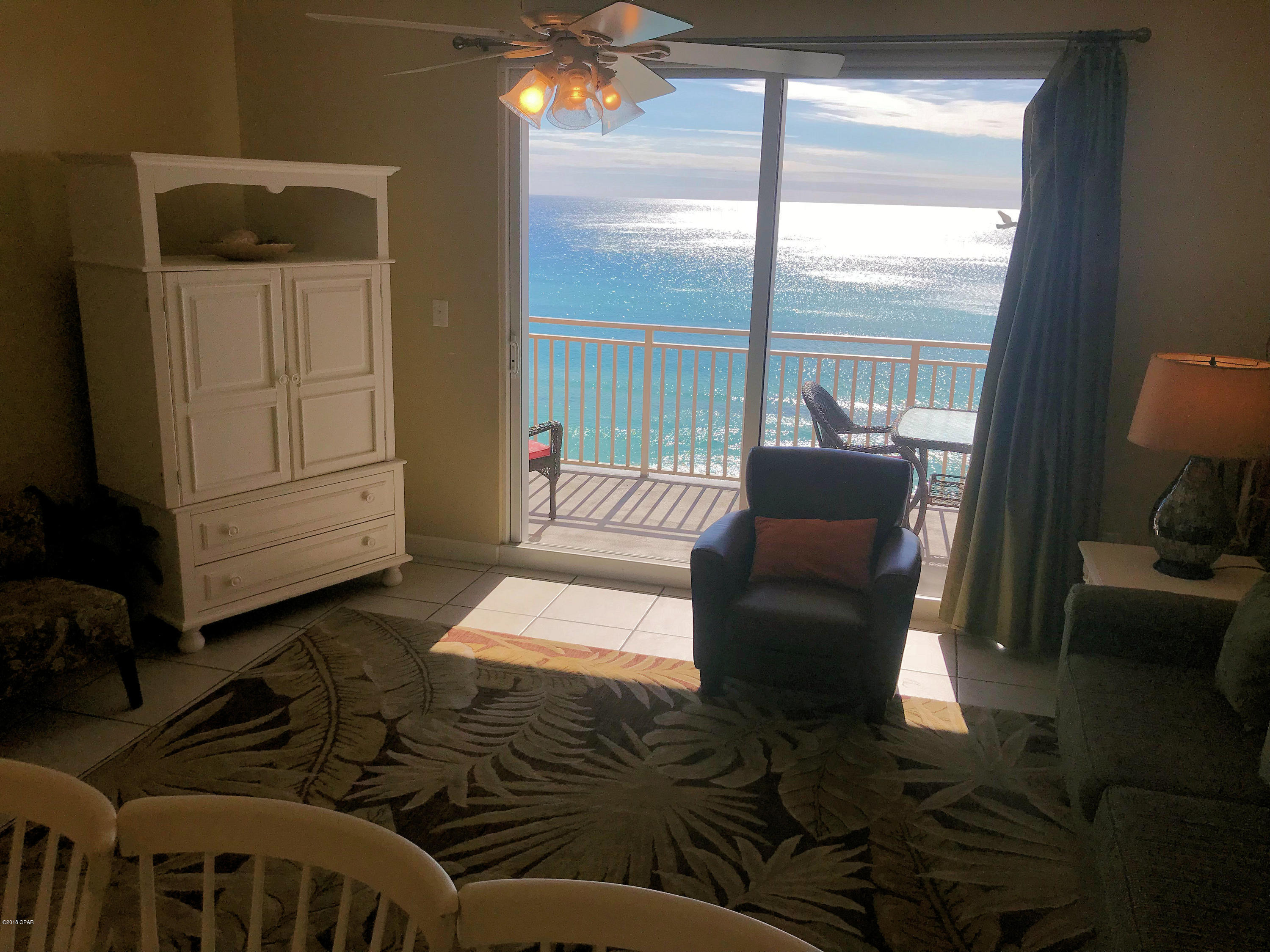 Splash Condo - Residential