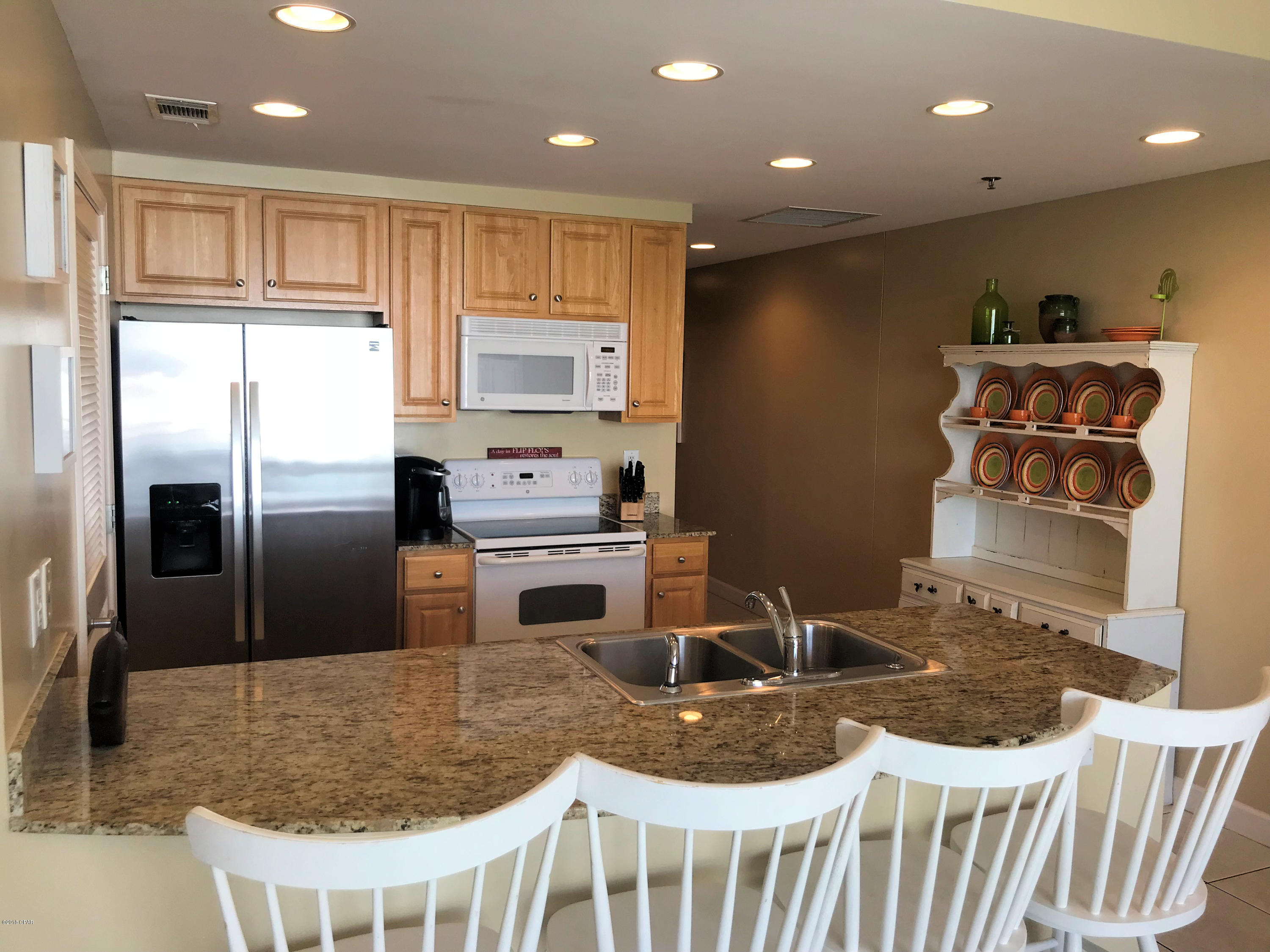 Splash Condo - Residential