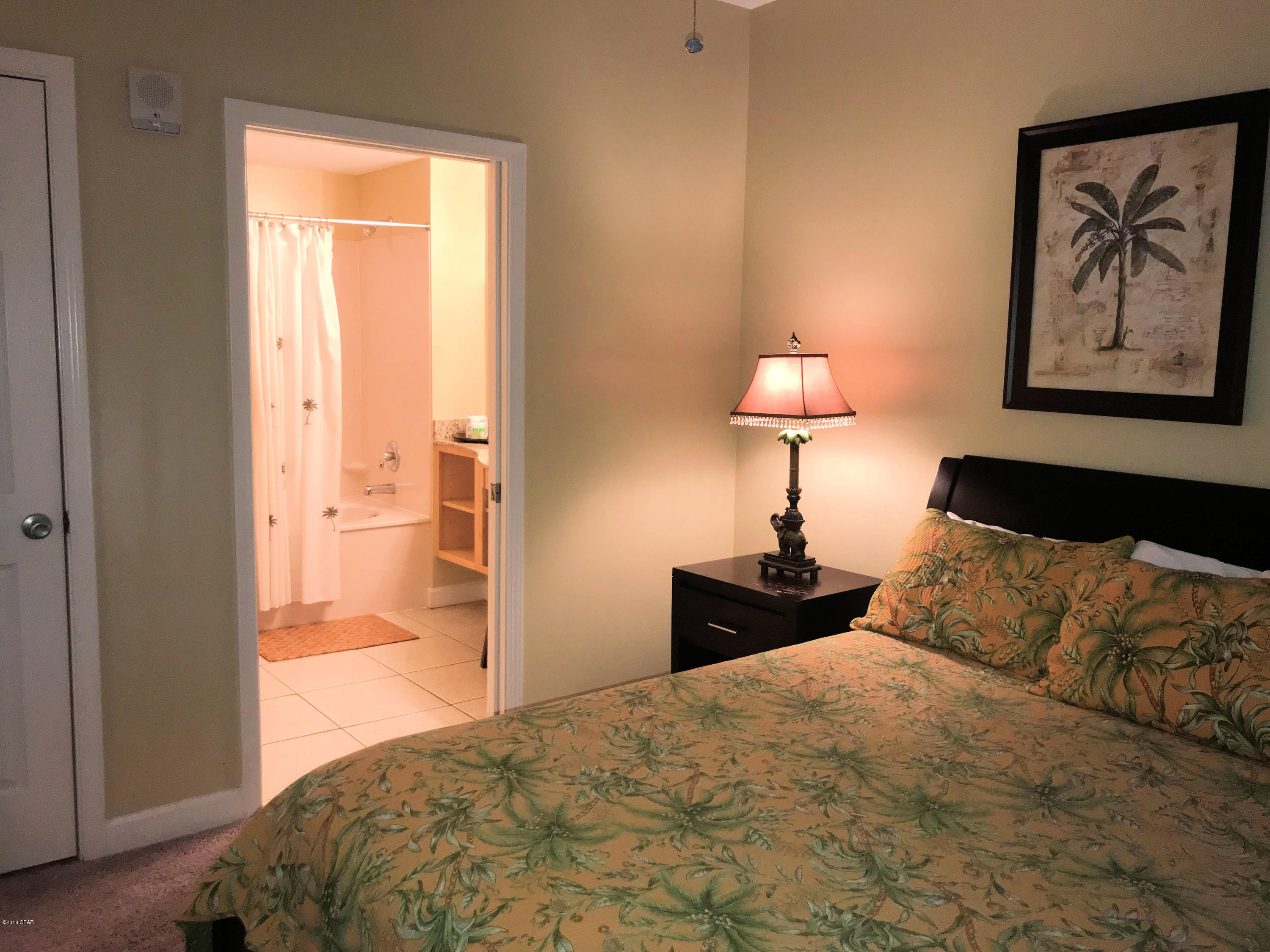 Splash Condo - Residential