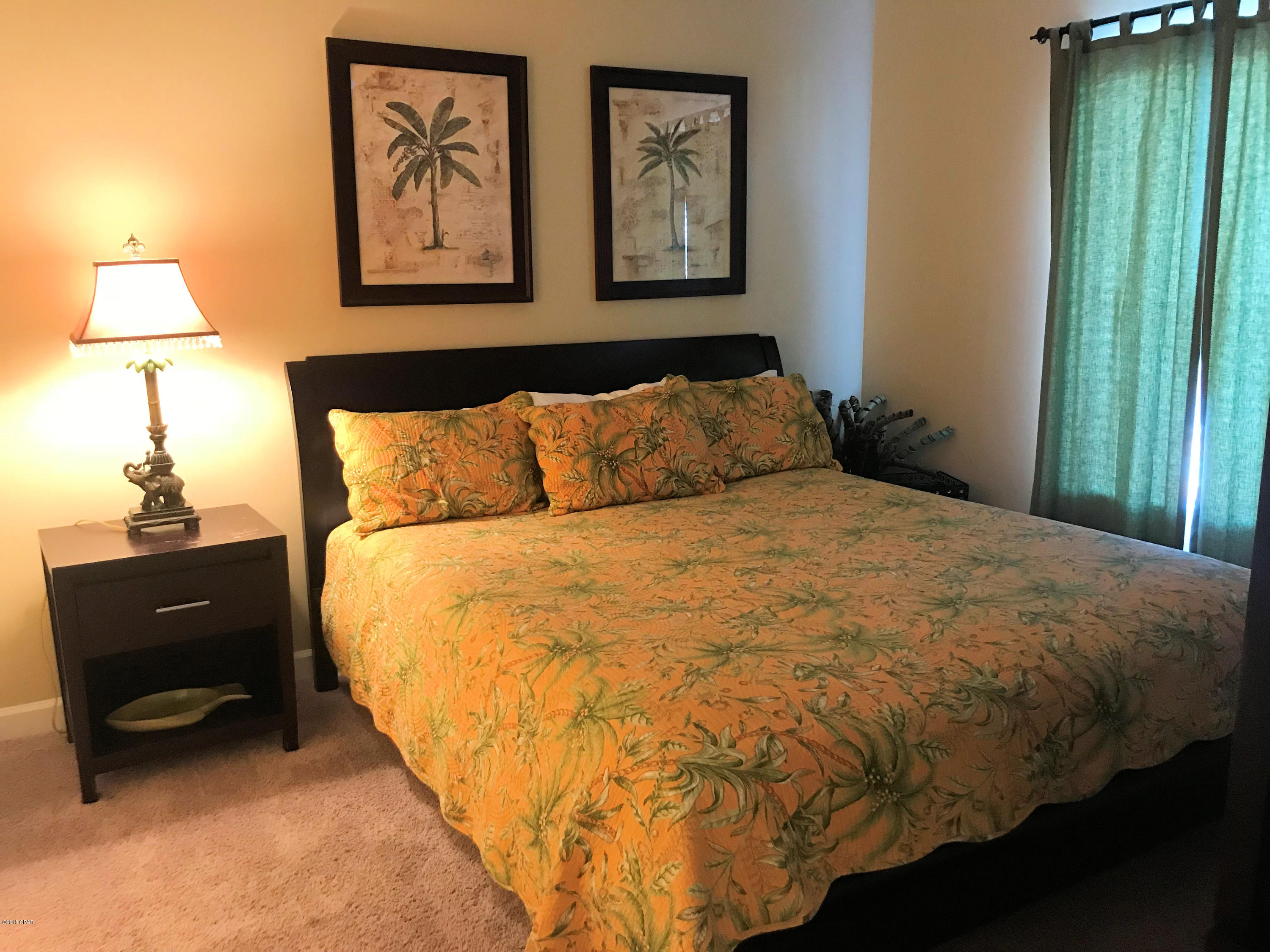 Splash Condo - Residential