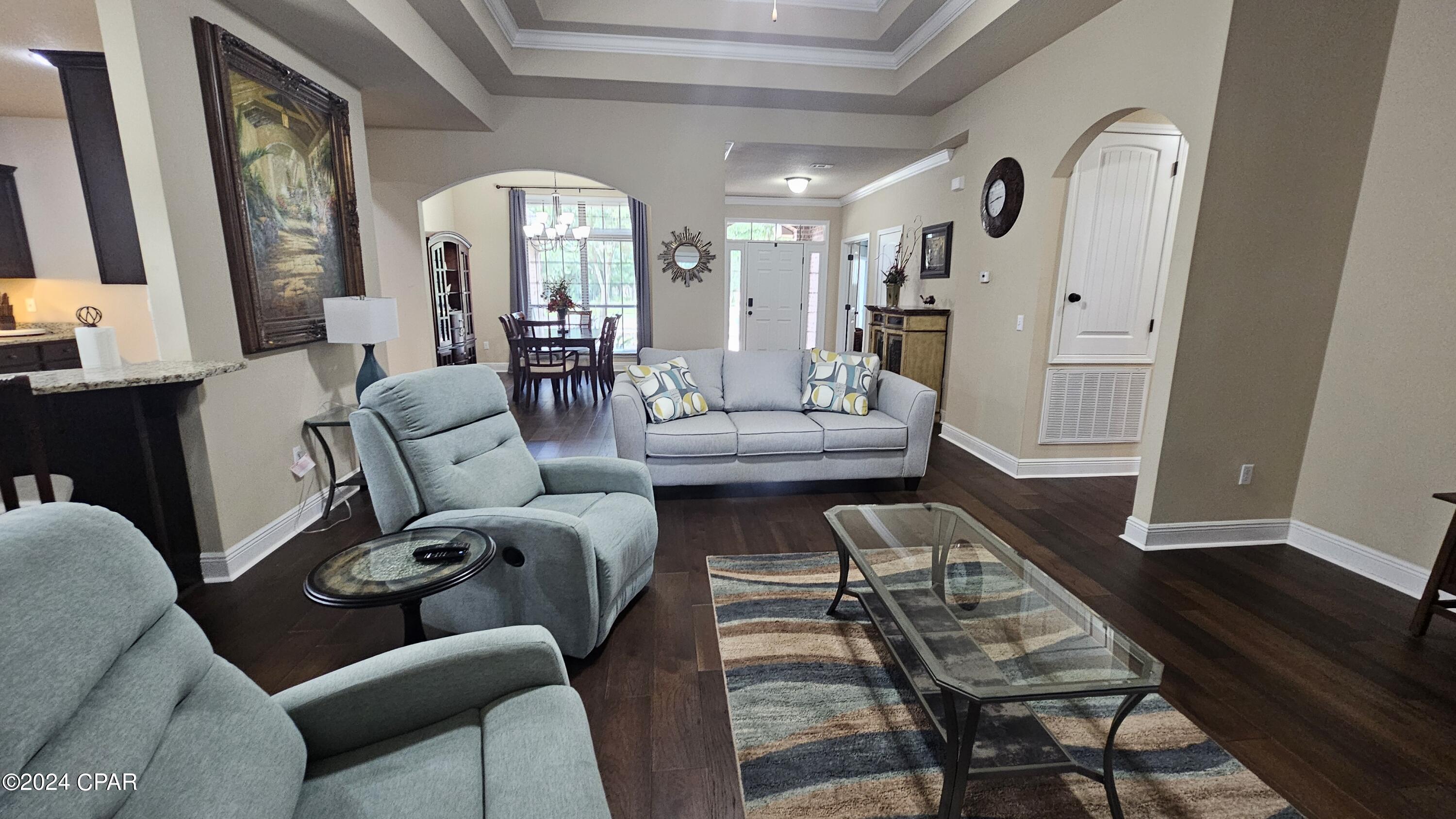 Lake Merial - Residential