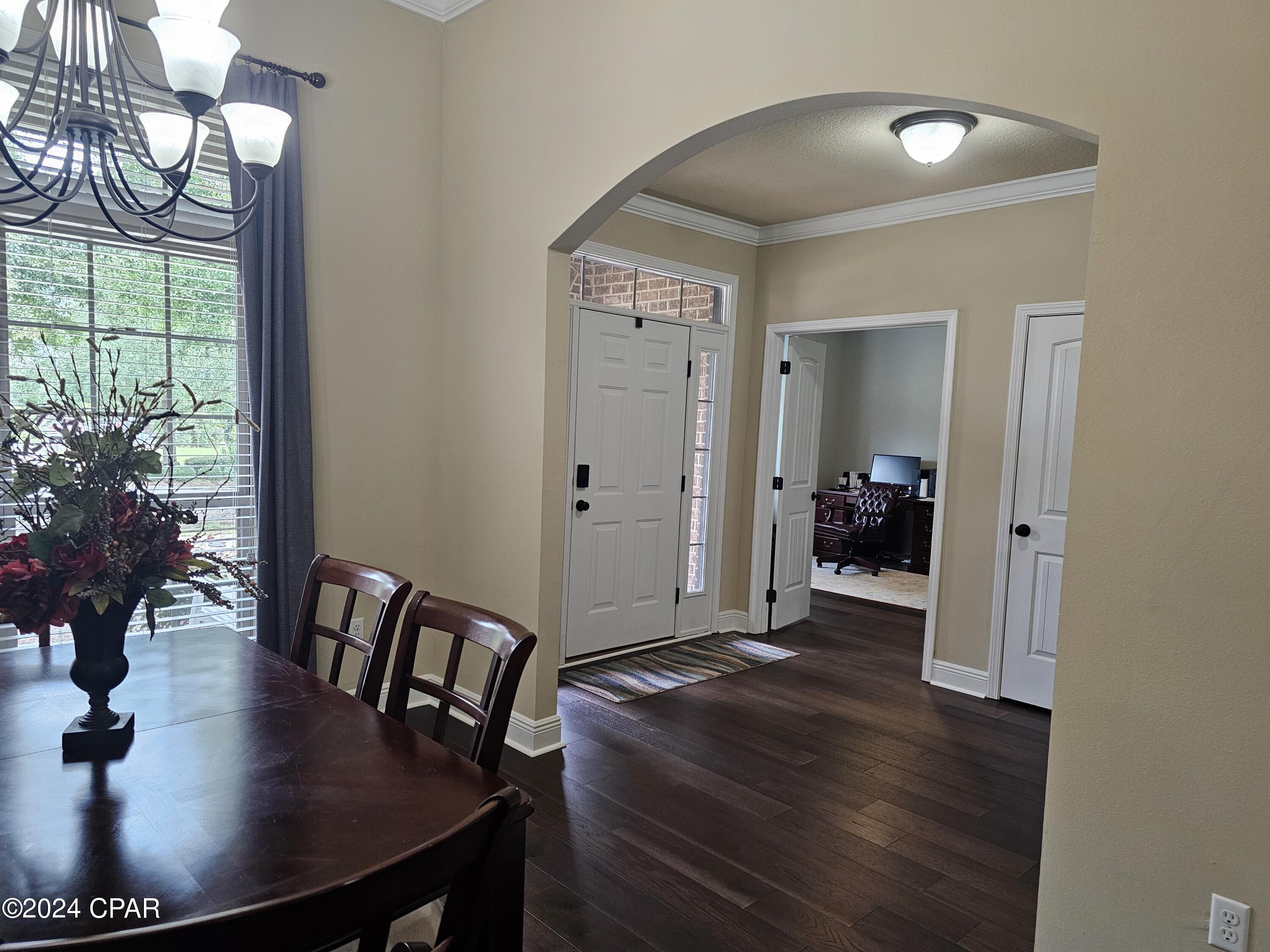 Lake Merial - Residential