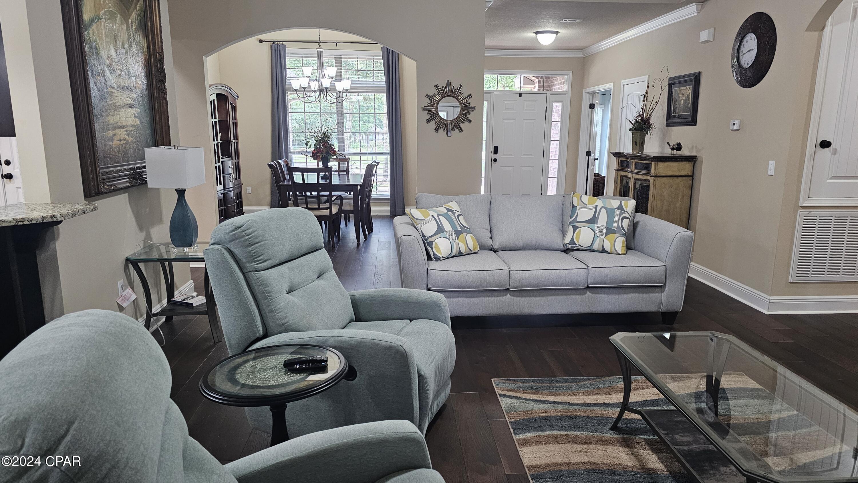 Lake Merial - Residential