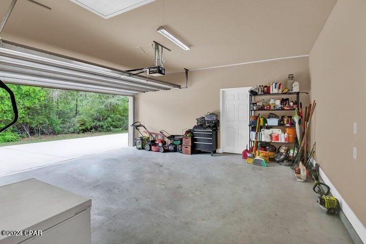 Lake Merial - Residential