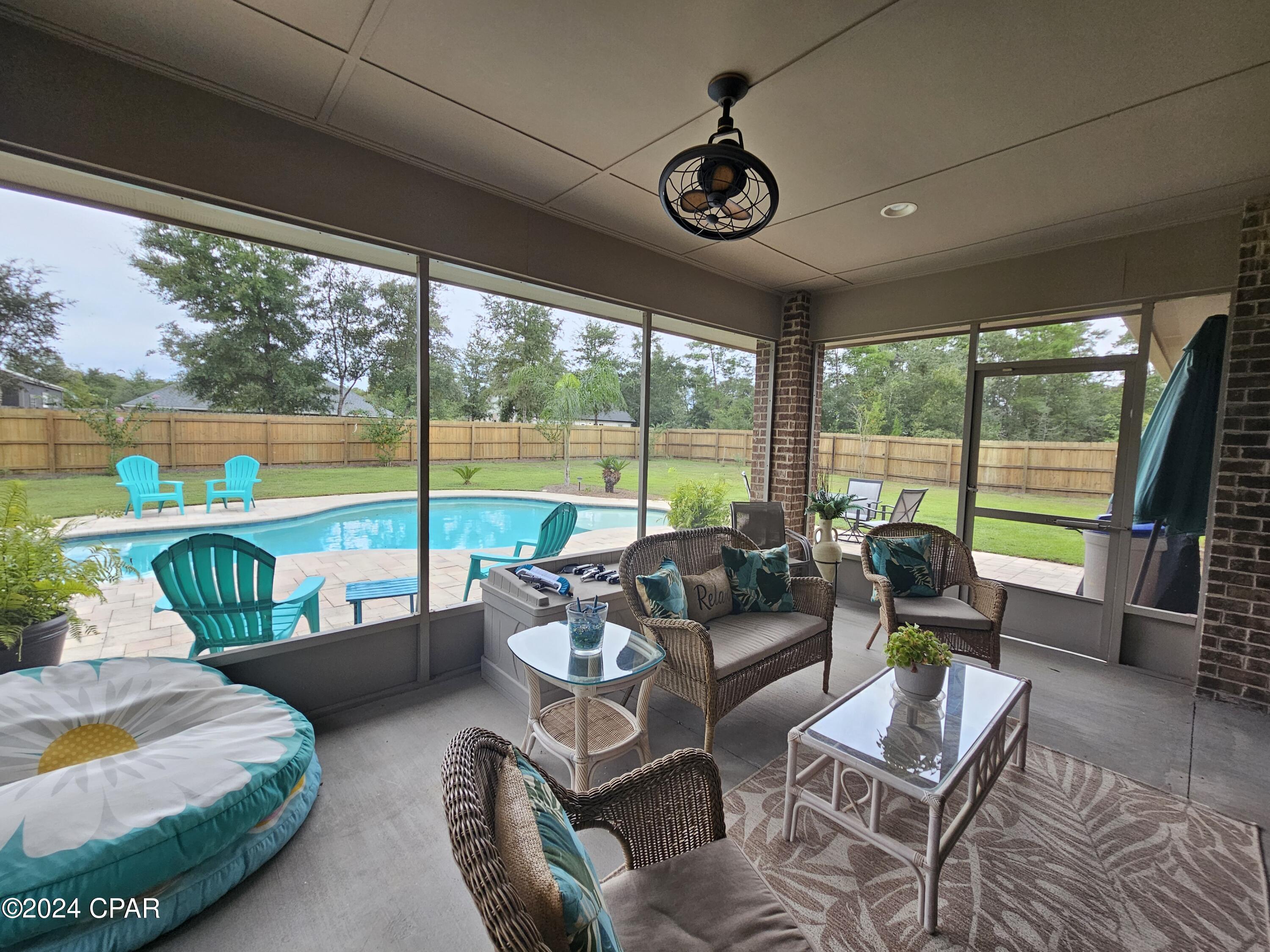 Lake Merial - Residential