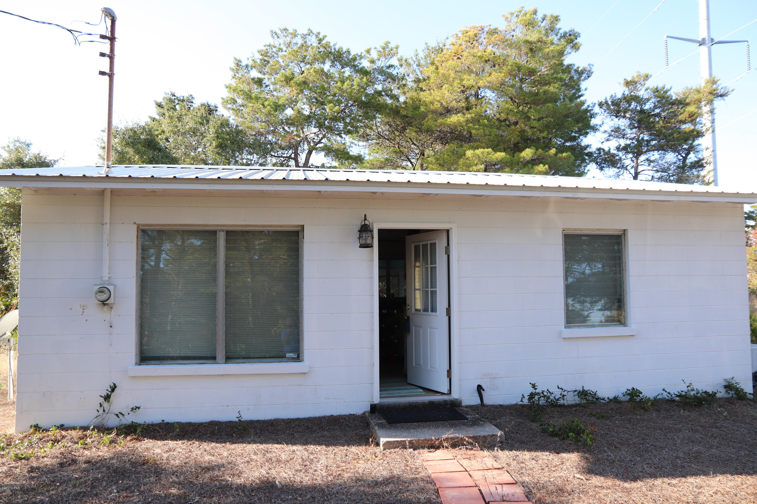 Laguna Beach Estates 6th Add - Commercial Sale