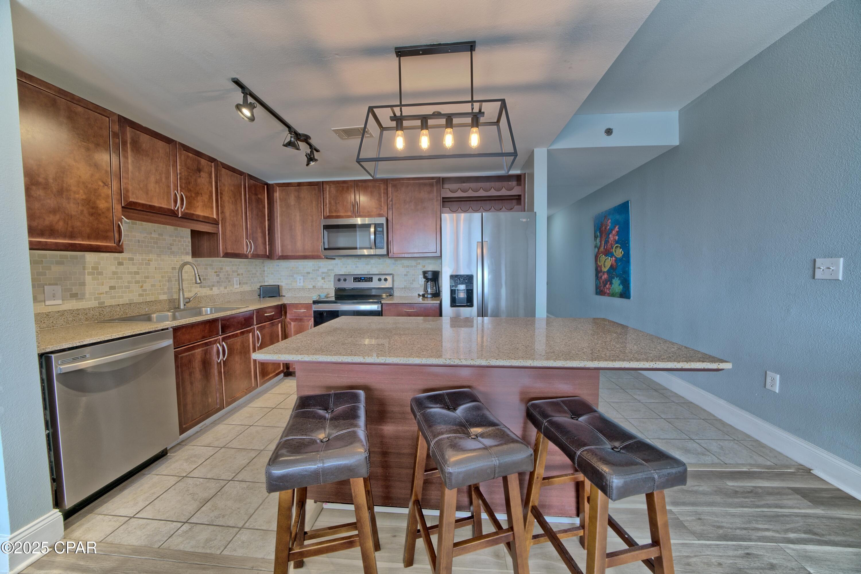 Laketown Wharf - Residential