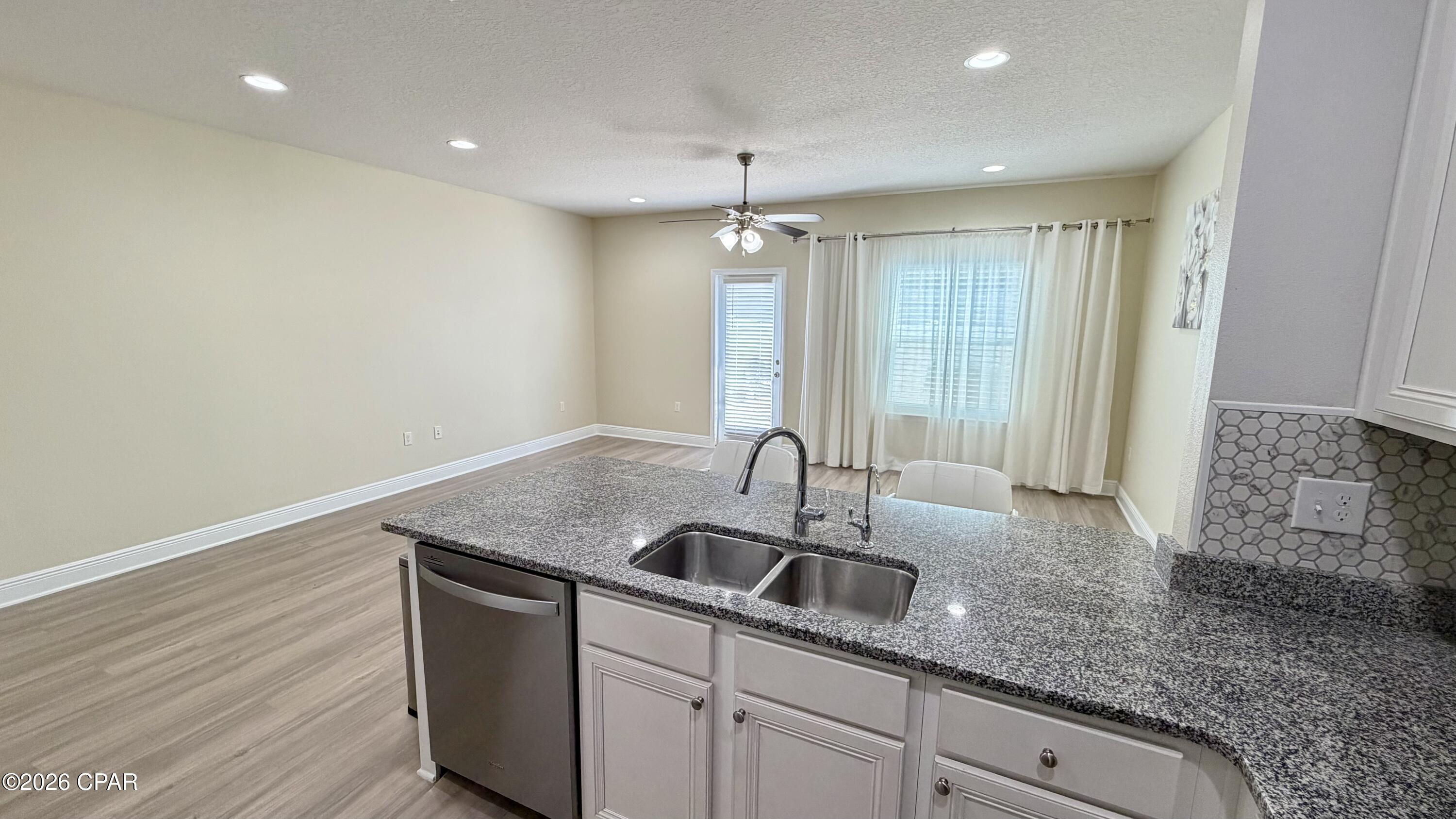 Hathaway Townhomes - Residential Lease