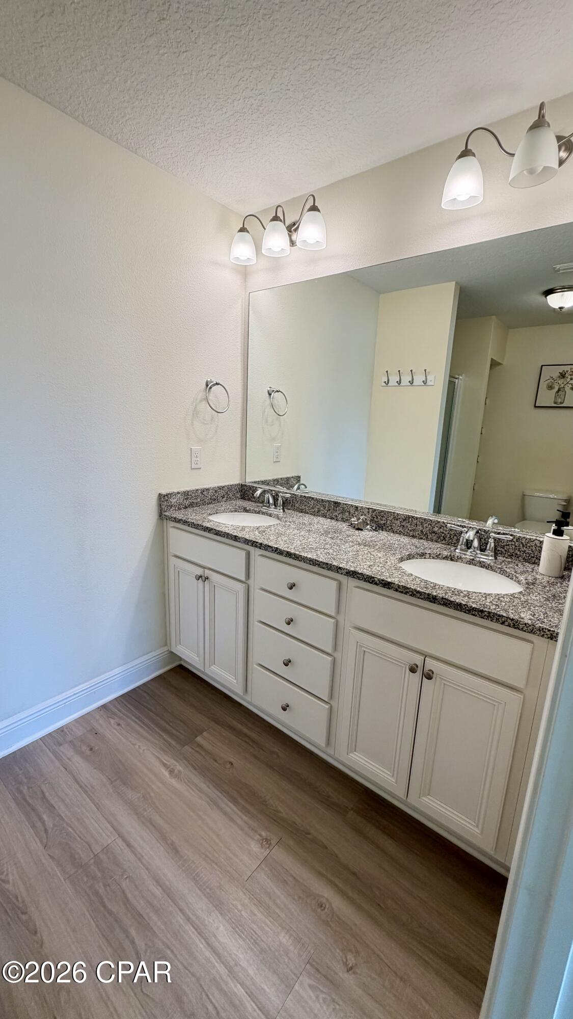 Hathaway Townhomes - Residential Lease
