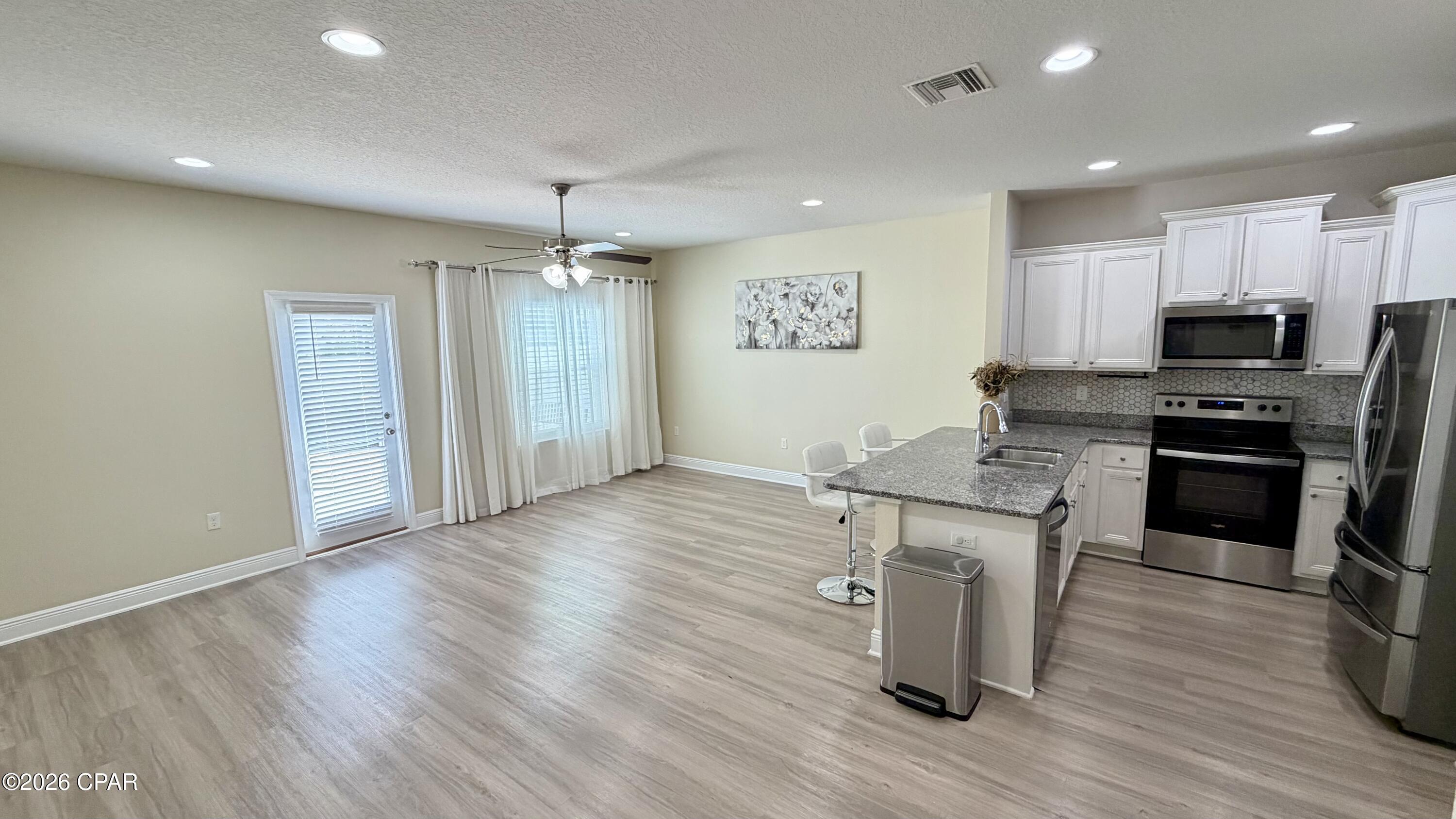 Hathaway Townhomes - Residential Lease