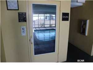 Twin Palms Resort - Residential