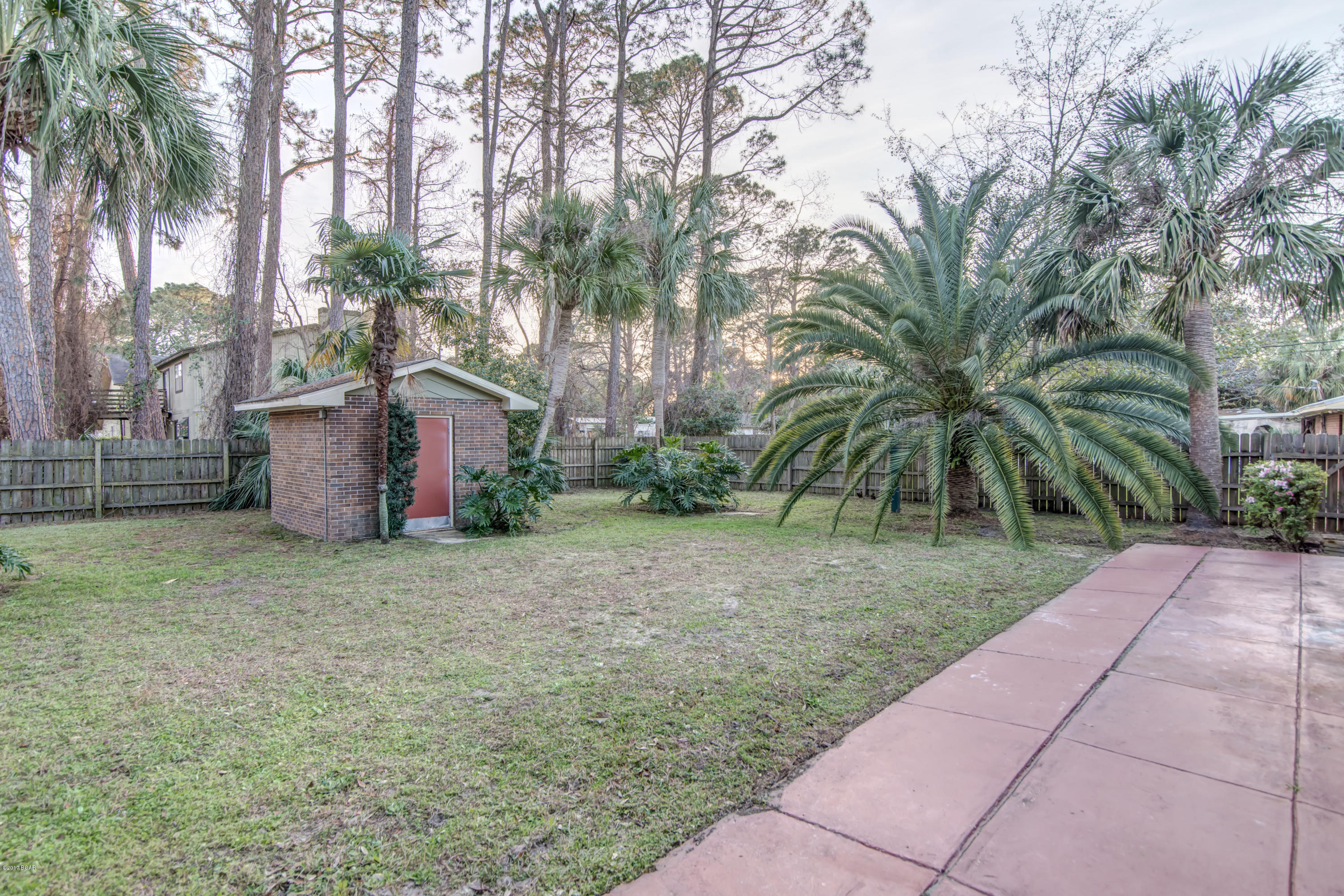 Grand Lagoon Banks - Residential