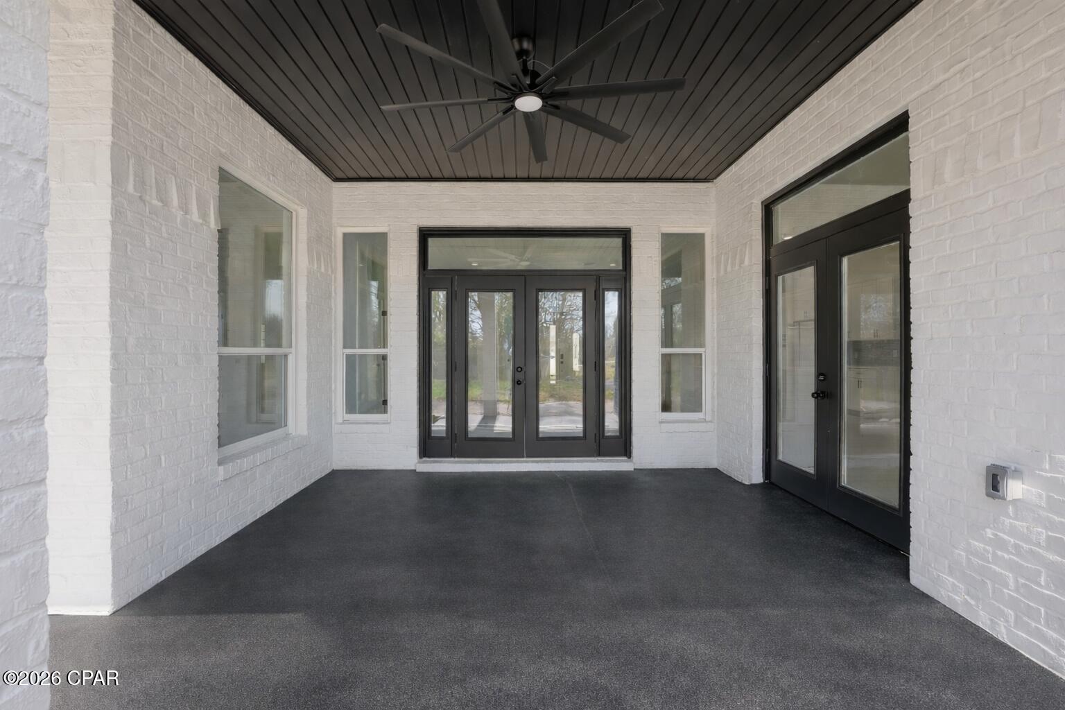 Country Club Harbour Estates - Residential