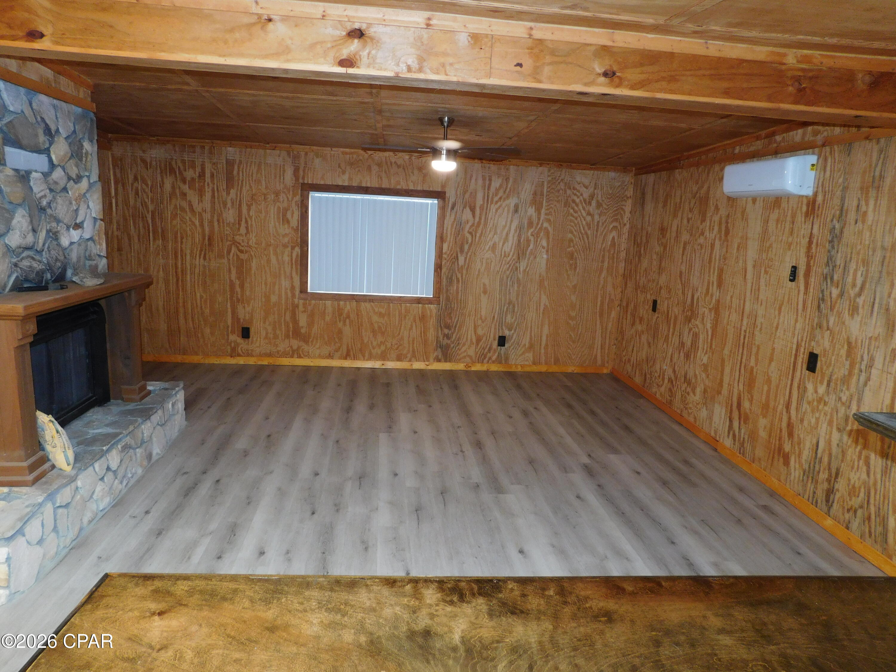 Green Hills - Commercial Sale