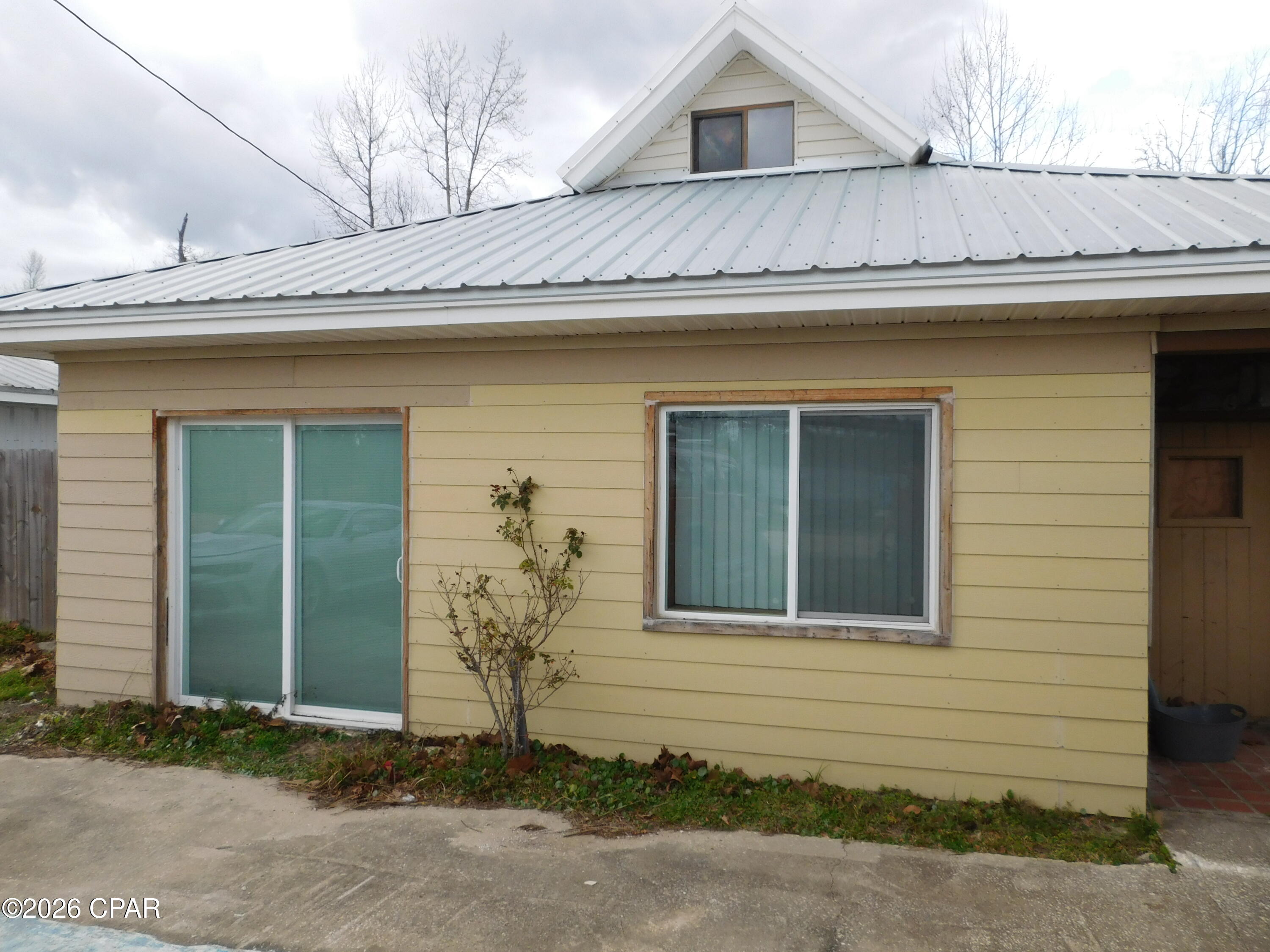 Green Hills - Commercial Sale