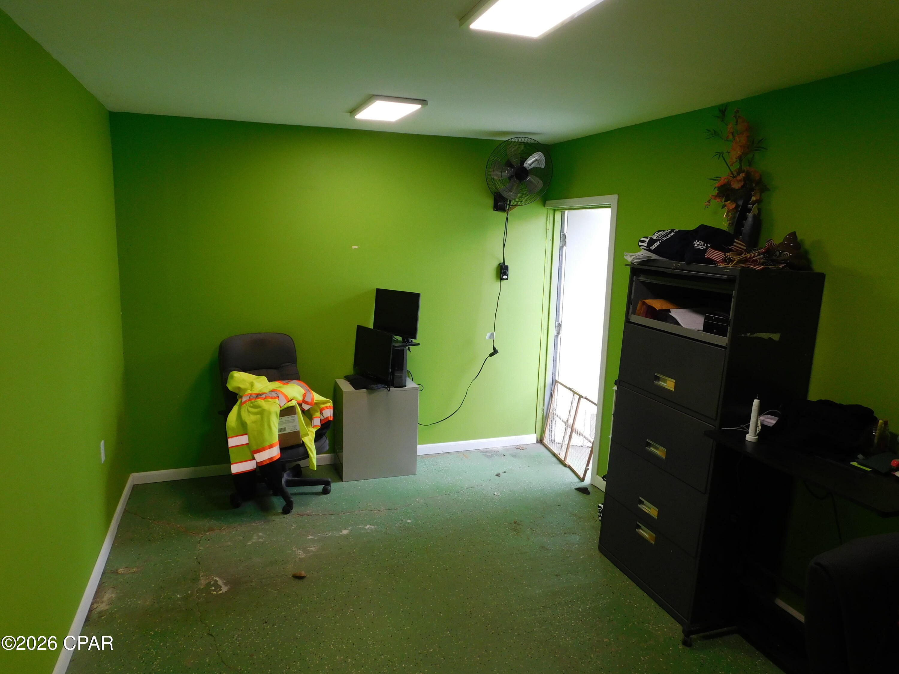 Green Hills - Commercial Sale