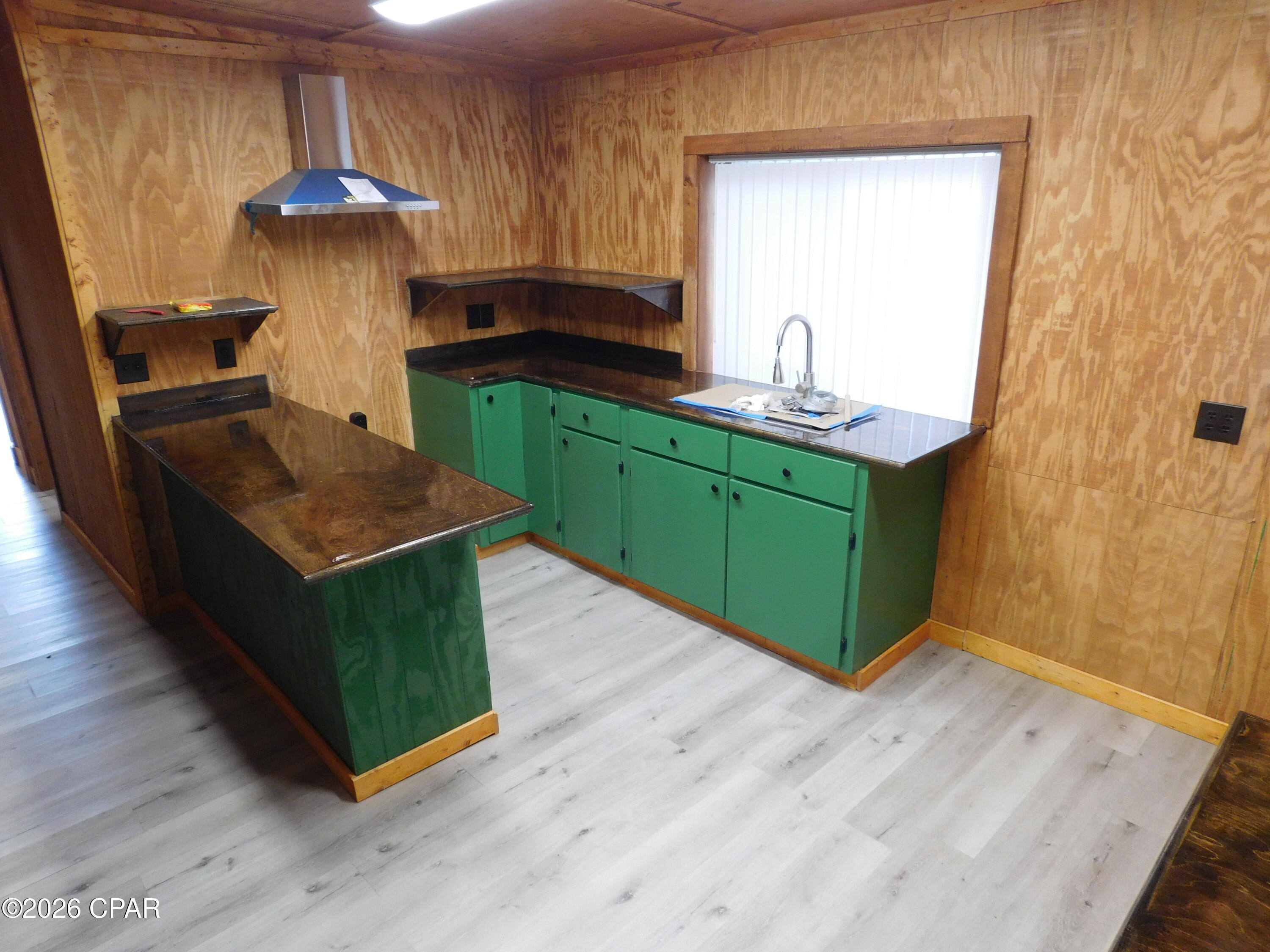 Green Hills - Commercial Sale